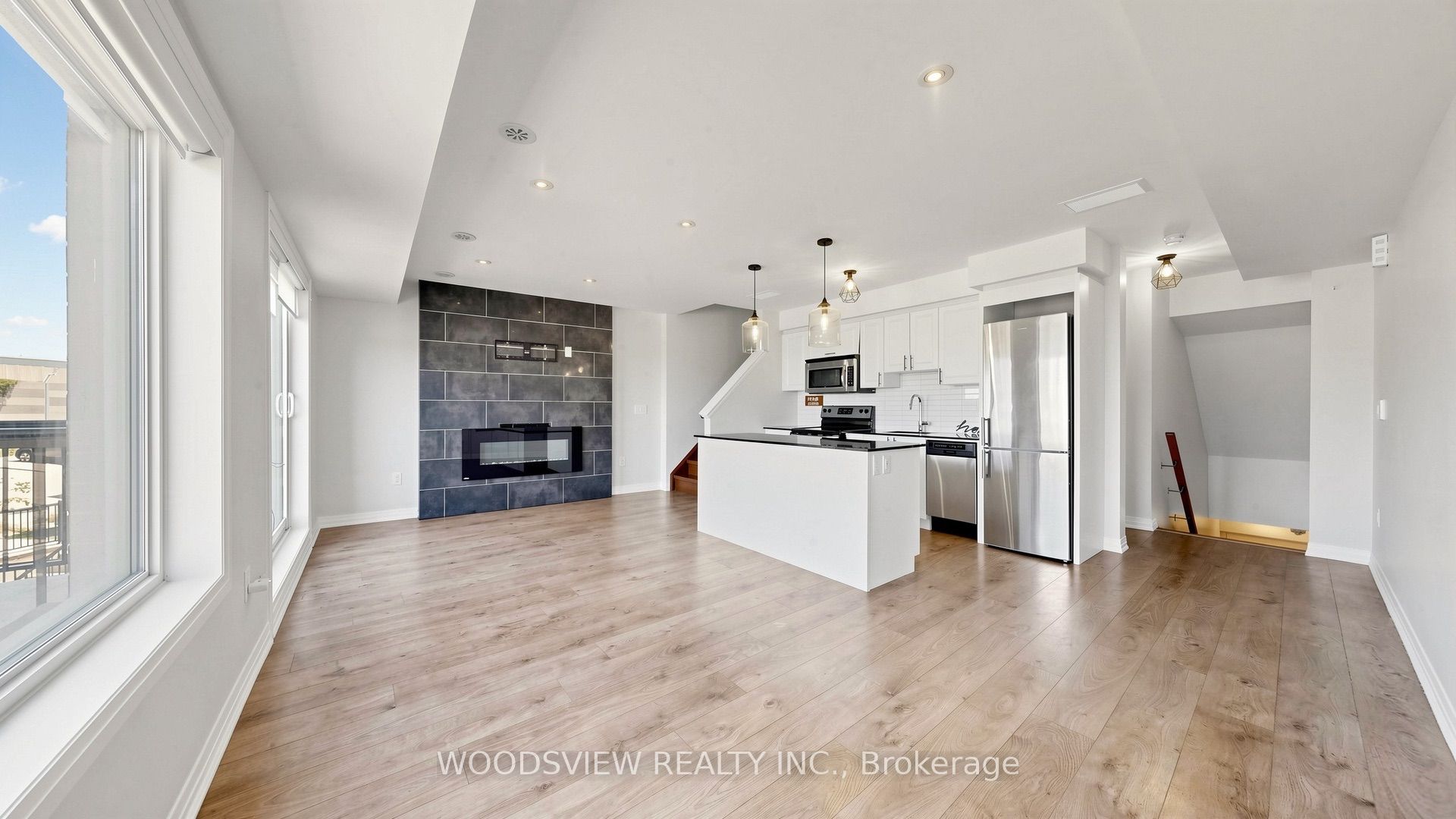 185 William Duncan Road 9, Toronto, ON M3K 0B7