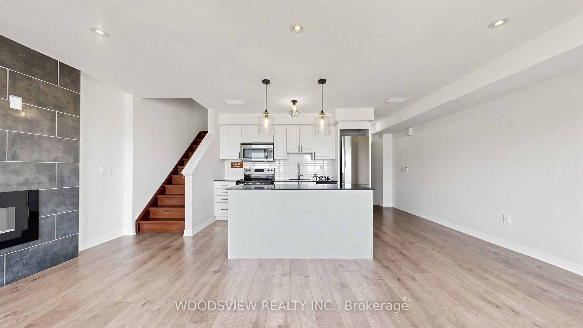 185 William Duncan Road 9, Toronto, ON M3K 0B7 photo 2
