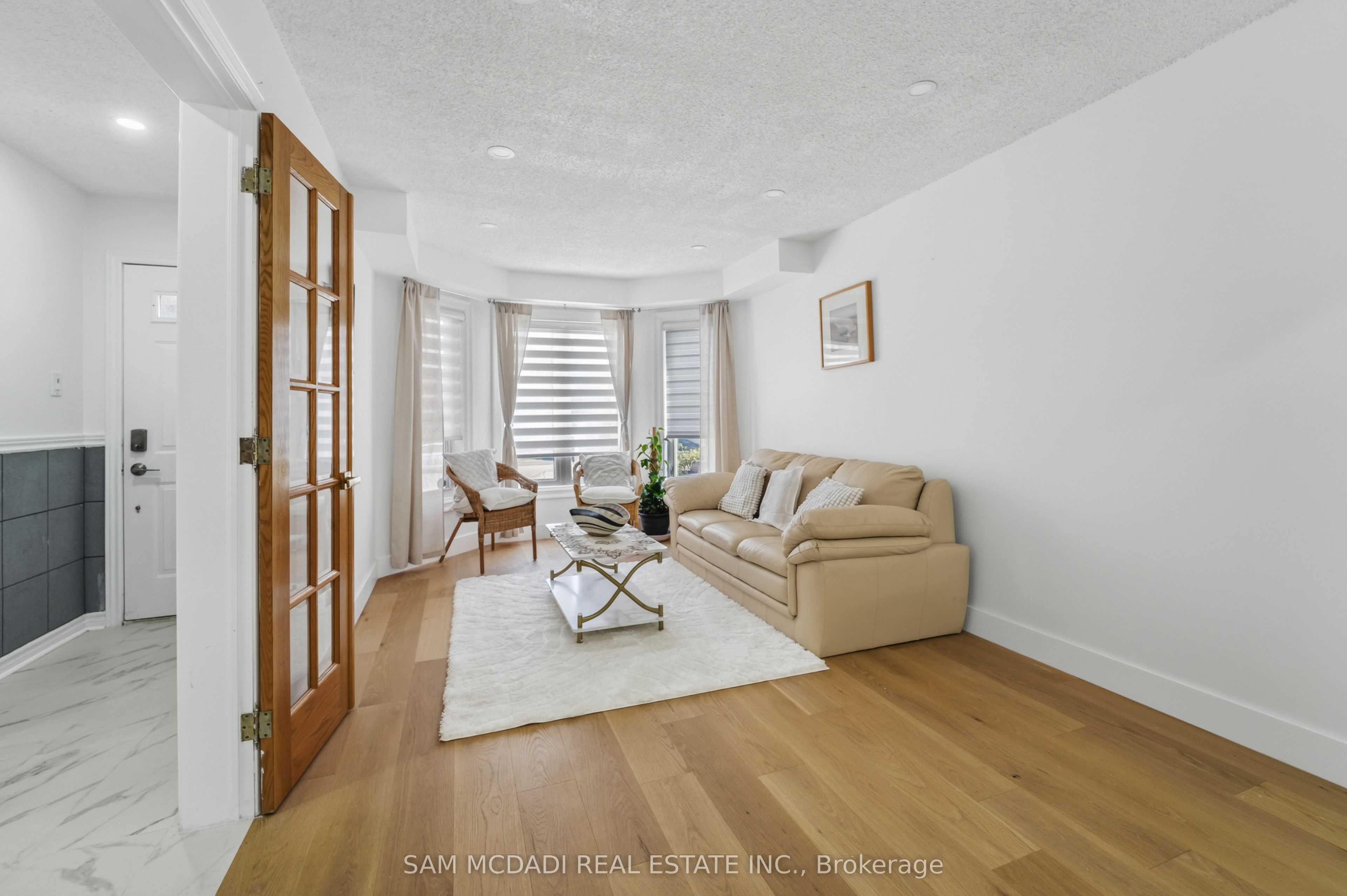 3071 Bayberry Drive, Mississauga, ON L5N 6P1 photo 3