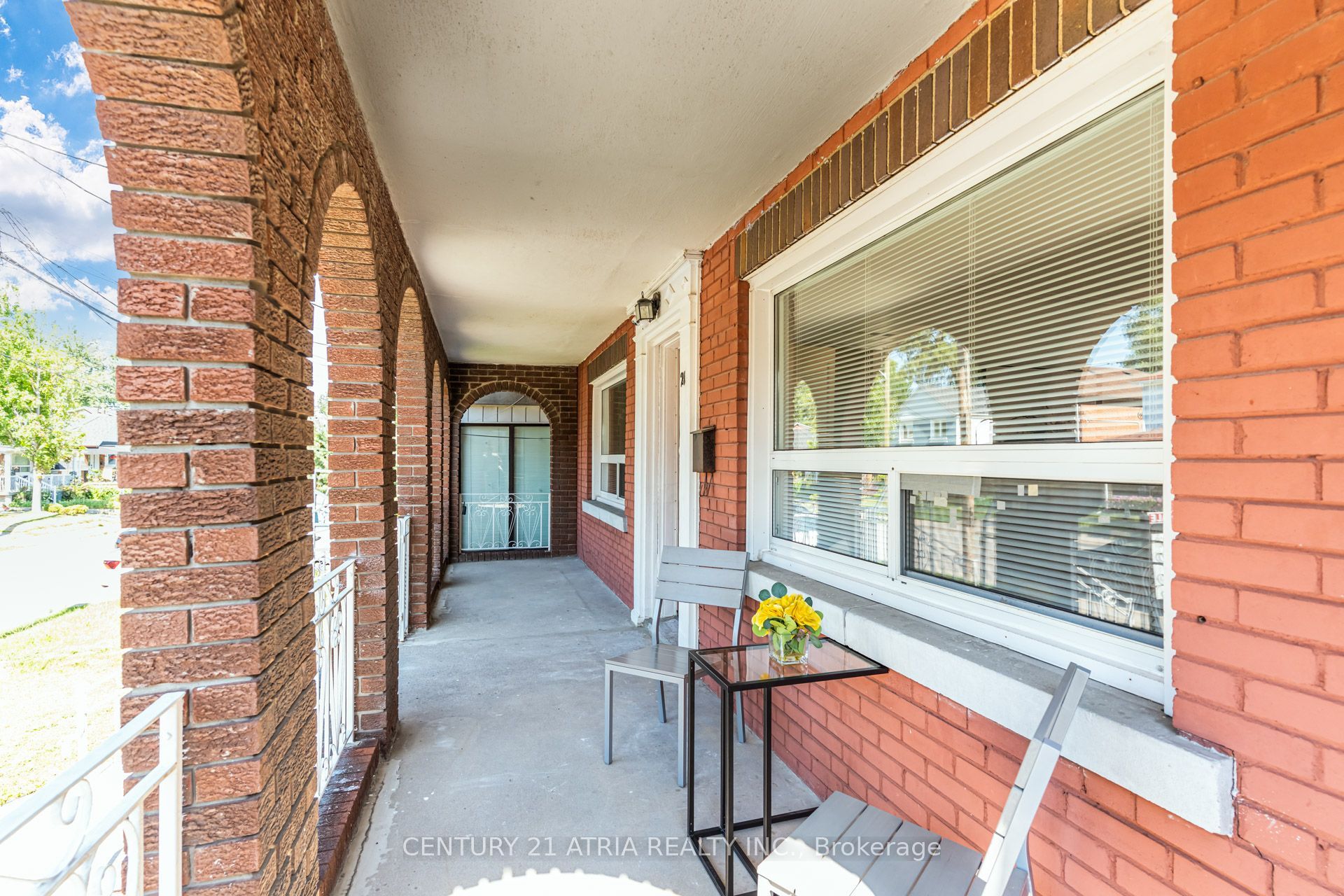 21 Mahoney Avenue, Toronto, ON M6M 2H5 photo 3