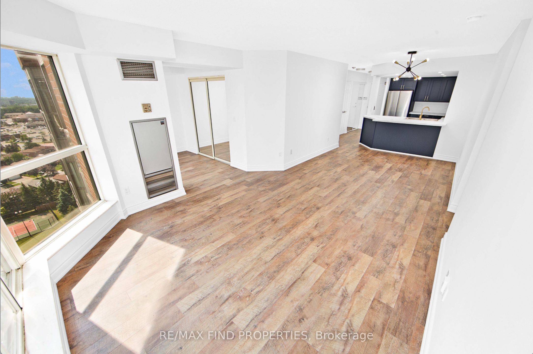 335 Webb Drive 1907, Mississauga, ON L5B 4A1 photo 2