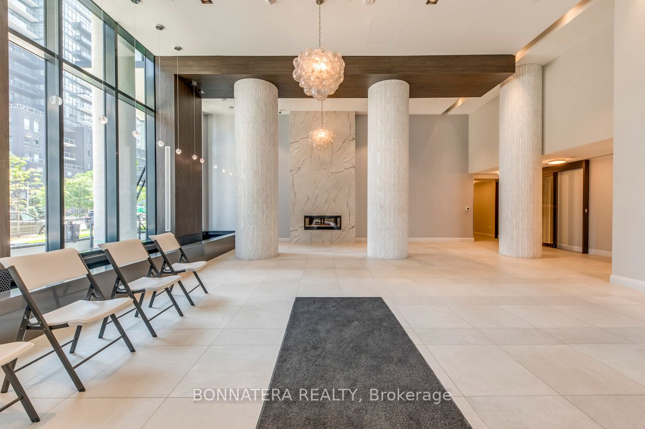 38 Annie Craig Drive 3408, Toronto, ON M8Z 0B4 photo 5