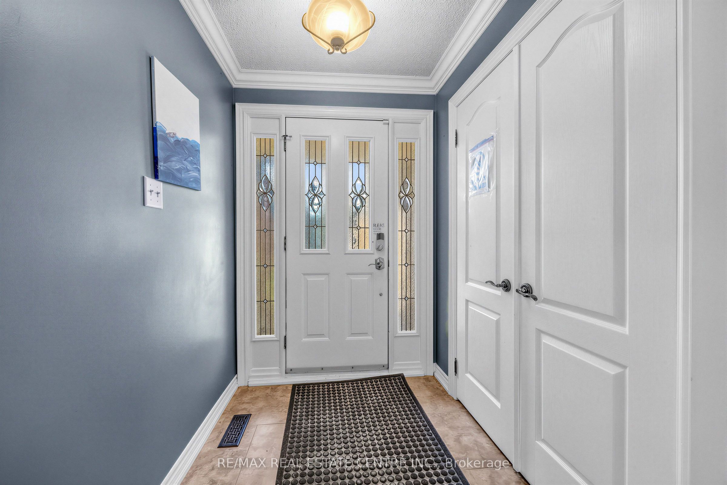10 Diane Court, Brampton, ON L6Y 3E3 photo 3