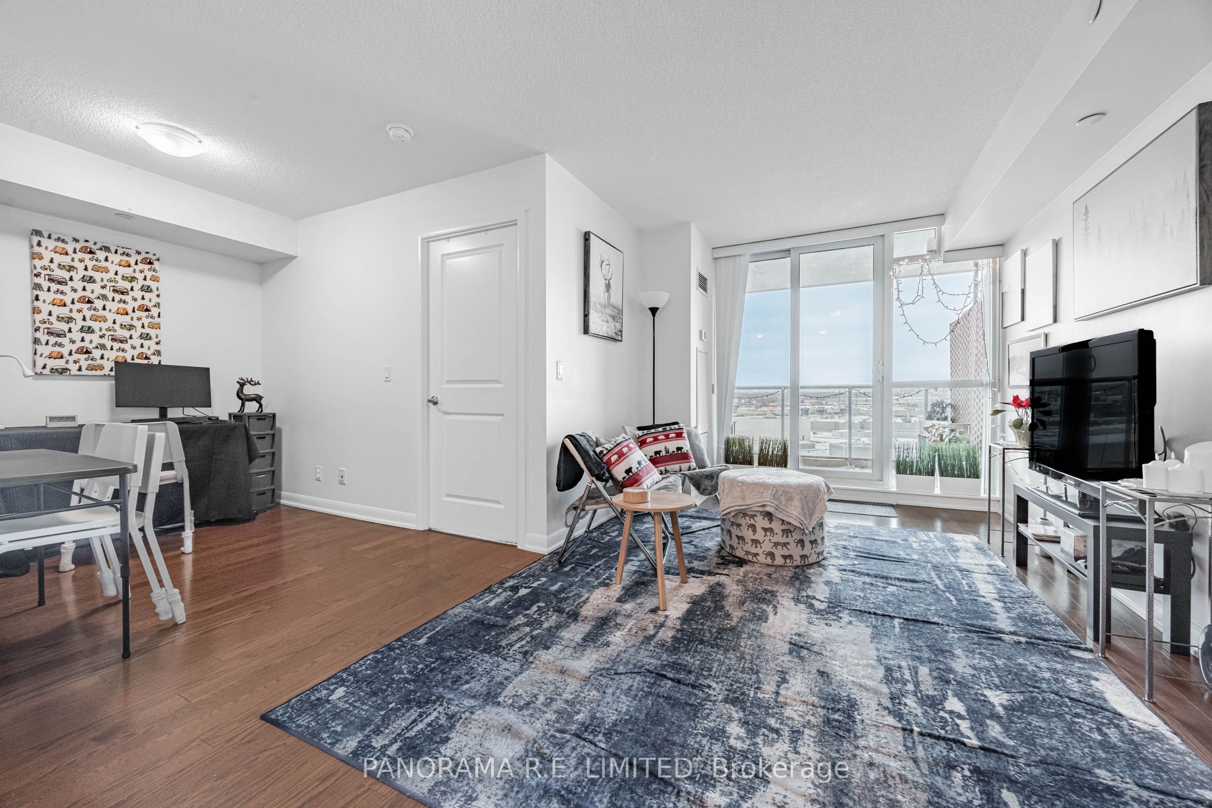 215 Sherway Gardens Road 1208, Toronto, ON M9C 0A4 photo 3