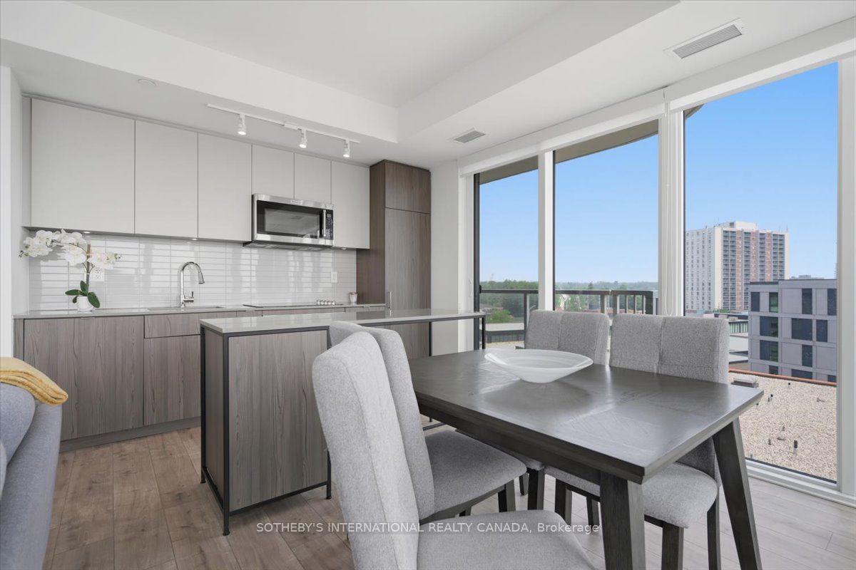 220 Missinnihe Way 705, Mississauga, ON L5H 0A9 photo 4