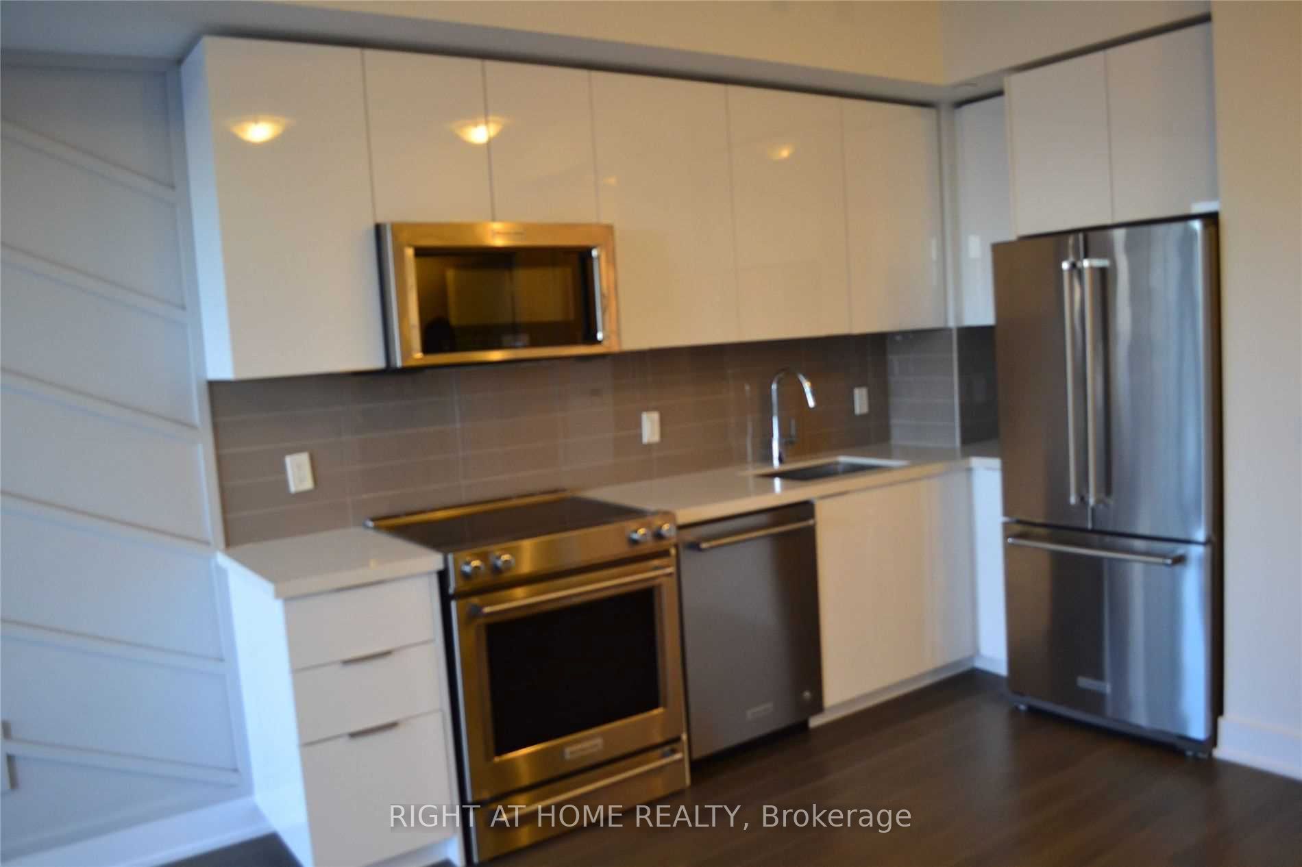 30 Shore Breeze Dr Drive 5604, Toronto, ON M8V 0J1 photo 5