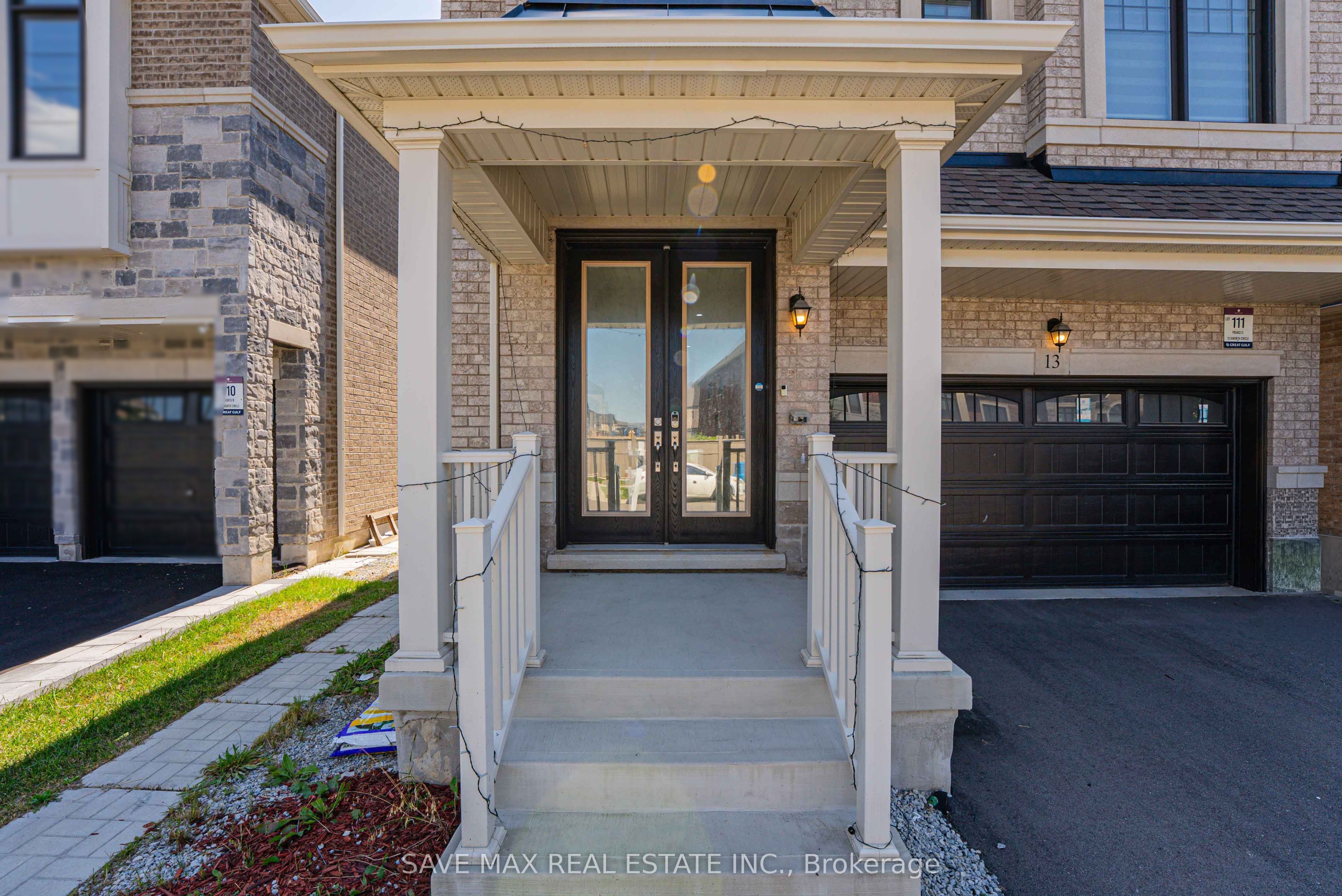 13 Ixworth Circle, Brampton, ON L6Y 6J8 photo 4