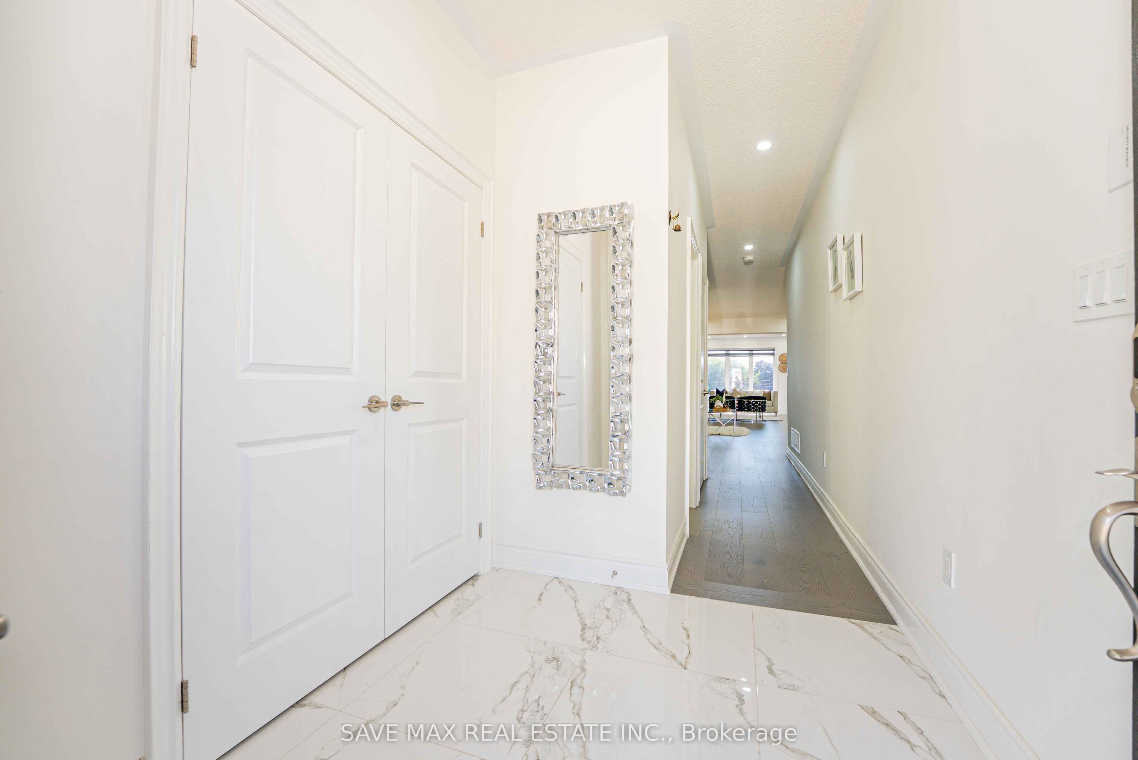 13 Ixworth Circle, Brampton, ON L6Y 6J8 photo 5
