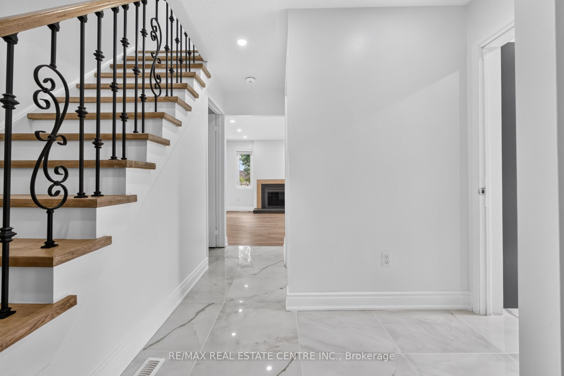 62 Bramhall Circle, Brampton, ON L6V 2G4 photo 4