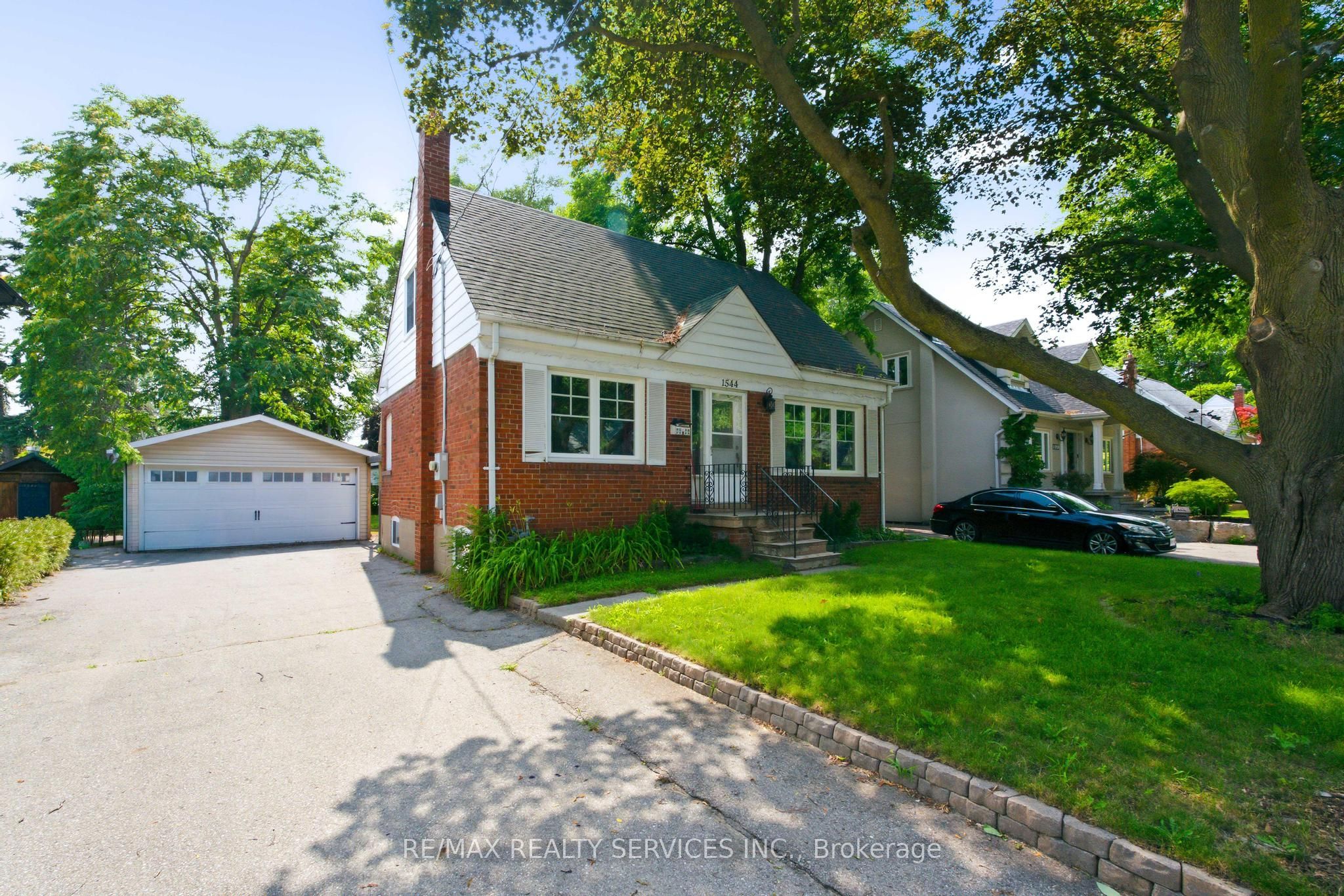 1544 Alexandra Boulevard, Mississauga, ON L5E 2B6 photo 5