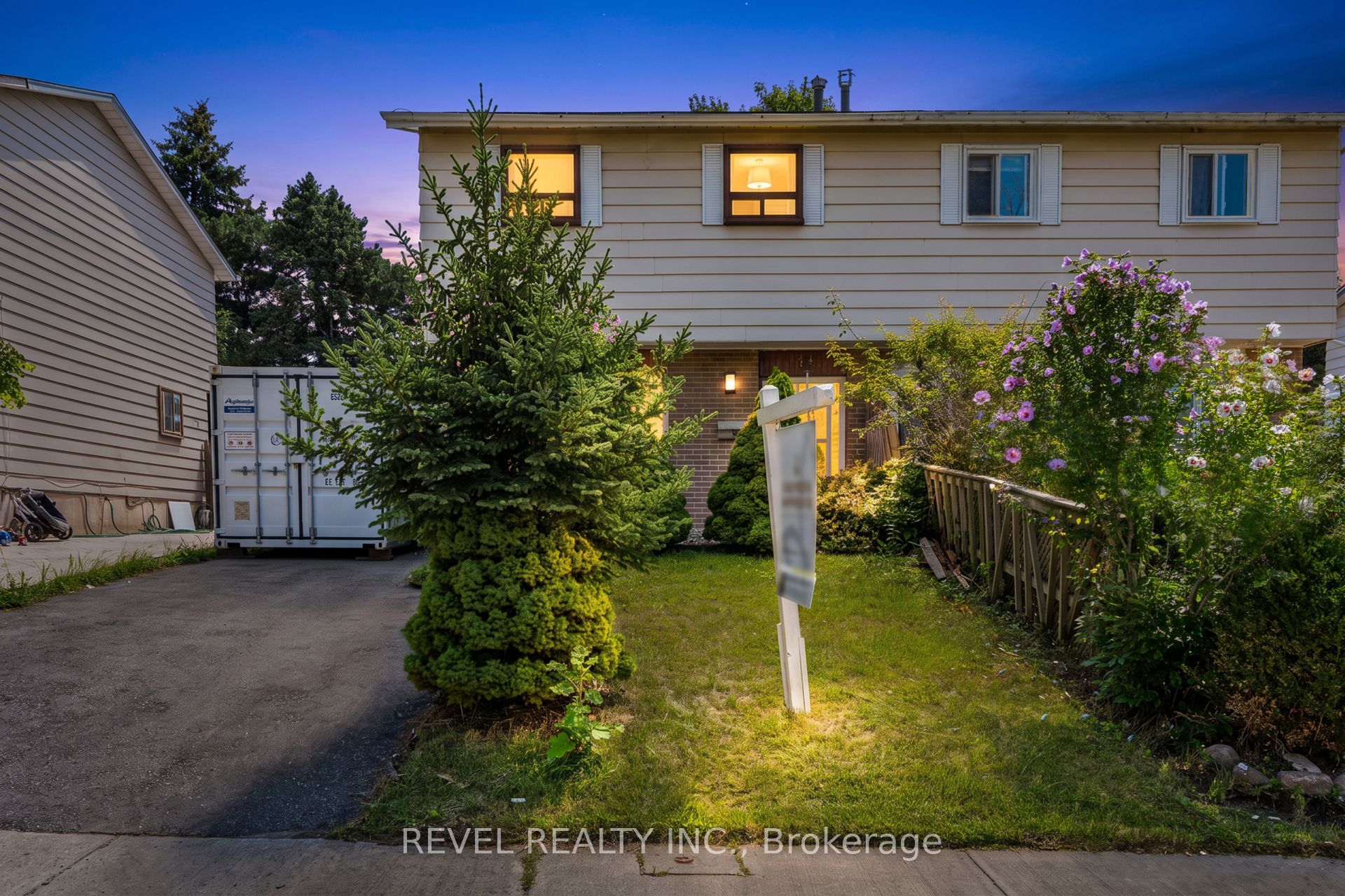 24 Bramhall Circle, Brampton, ON L6V 2G4 photo 2