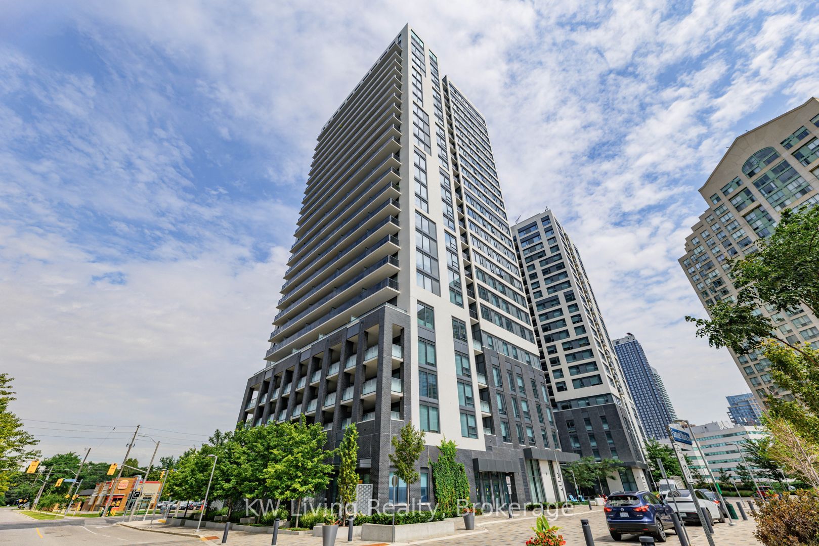 30 Samuel Wood Way 2009, Toronto, ON M9B 0C9
