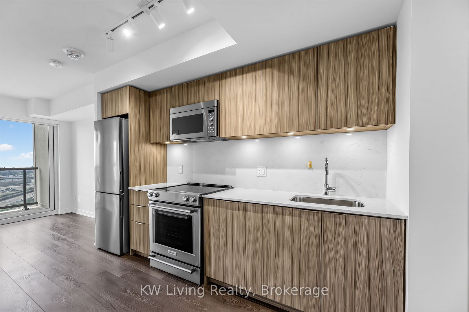 30 Samuel Wood Way 2009, Toronto, ON M9B 0C9 photo 5