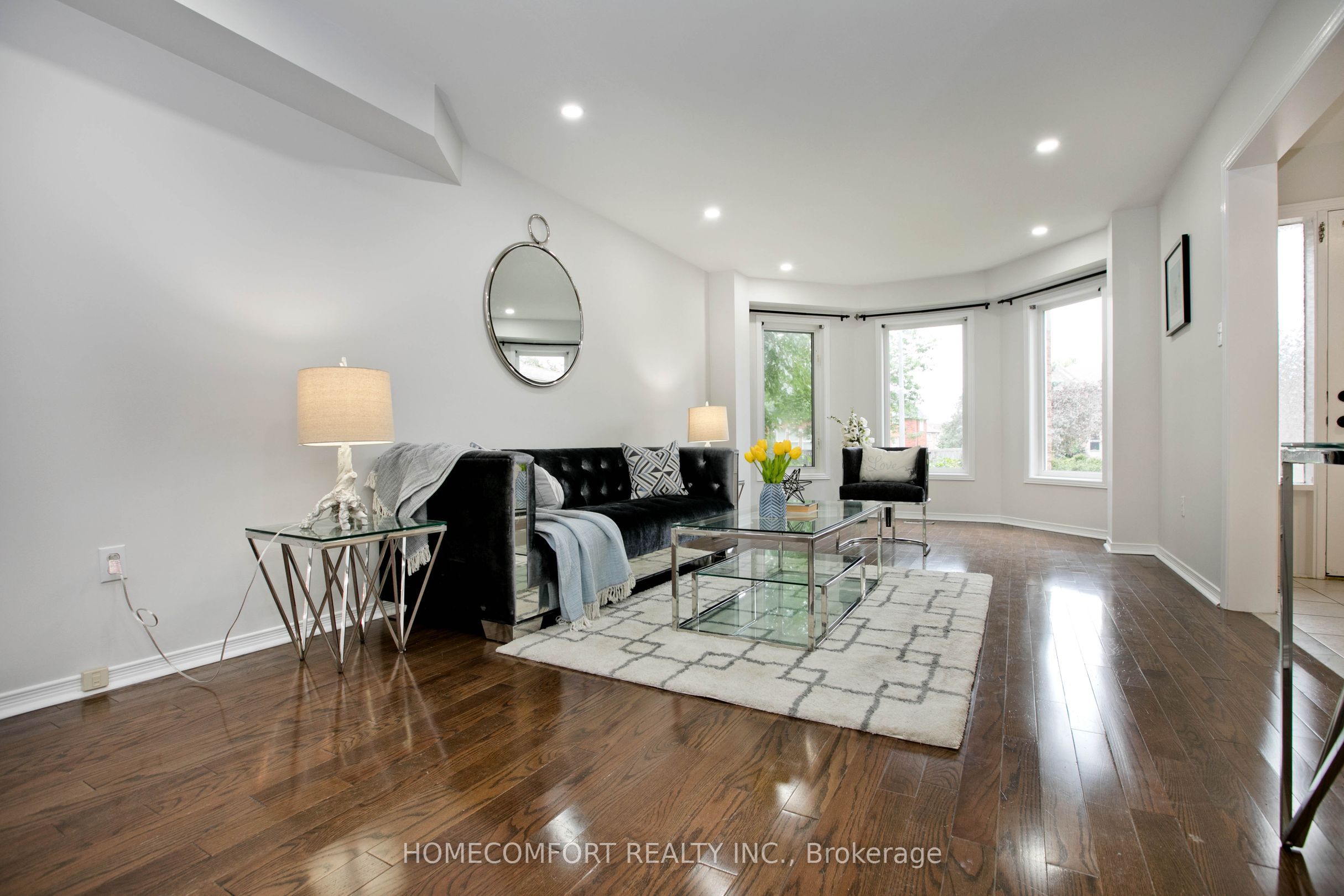 5813 Fieldon Road, Mississauga, ON L5M 5K1 photo 2