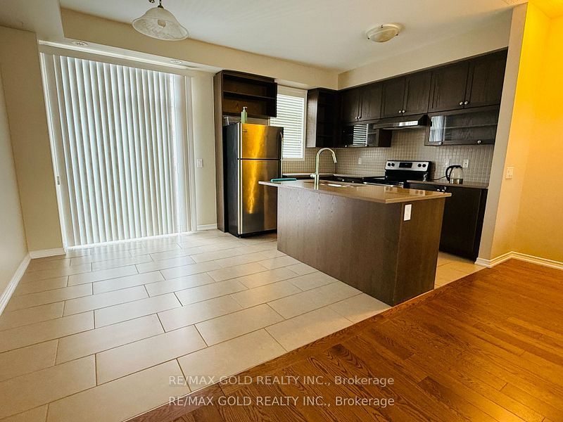 354 Ladycroft Terrace, Mississauga, ON L5A 0A7 photo 2