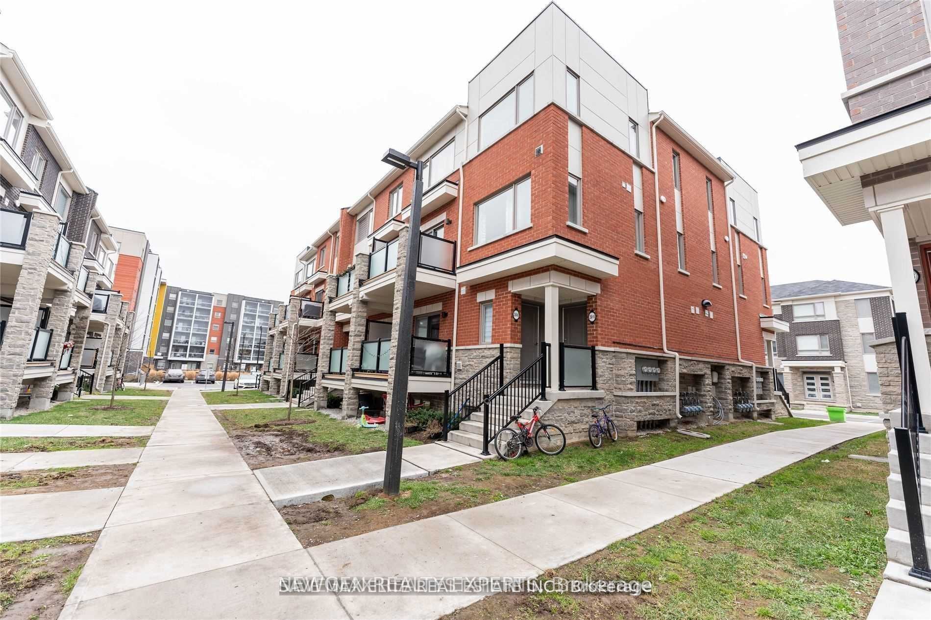250 Lagerfeld Drive 8, Brampton, ON L7A 5G9