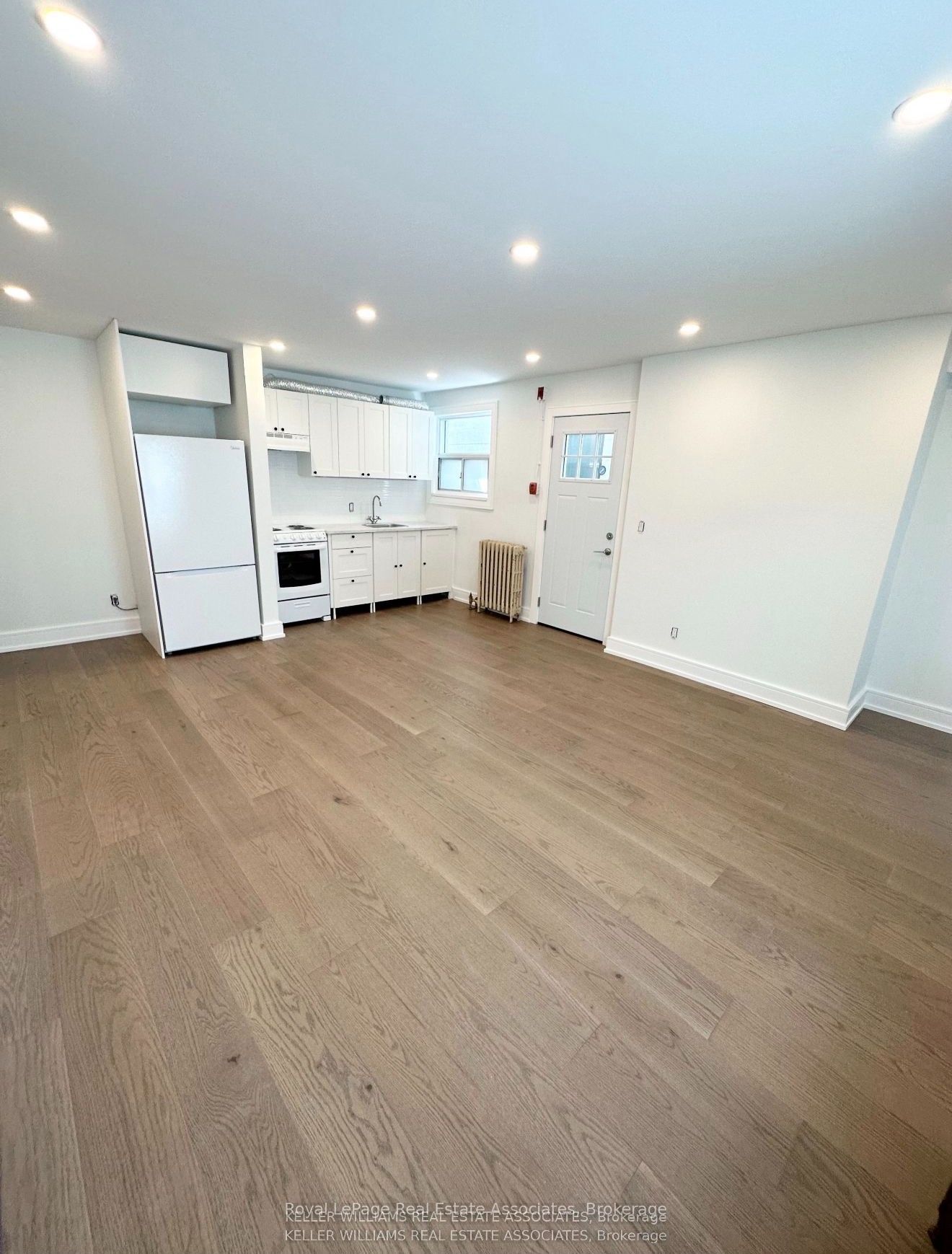237 Lakeshore Road E 4, Mississauga, ON L5G 1G8 photo 5