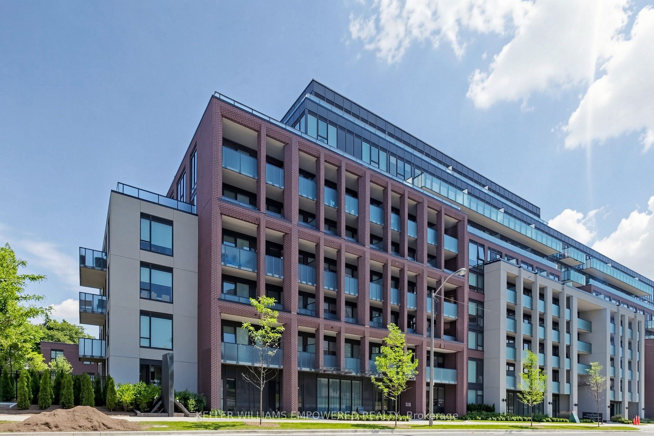 4365 Bloor Street W 609, Toronto, ON M9C 0E2