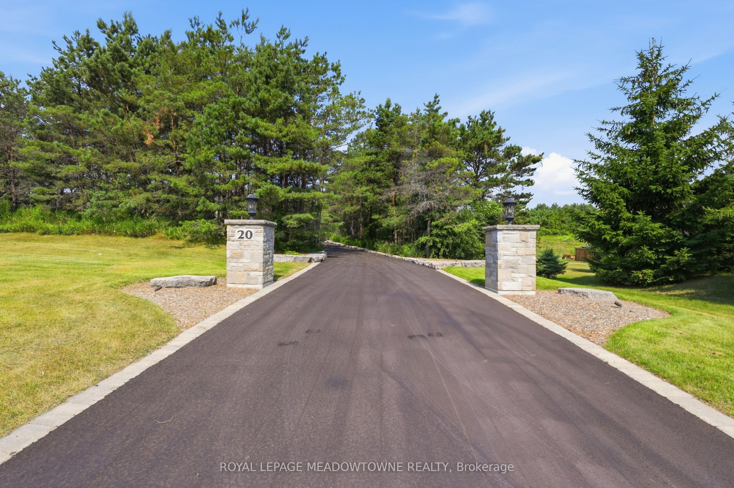 20 Buckstown Trail, Caledon, ON L7E 4H7 photo 4