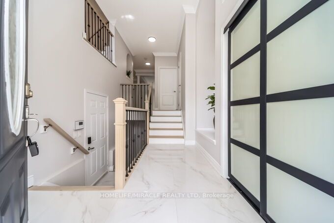 327 Pringle Avenue, Milton, ON L9T 7M5 photo 4