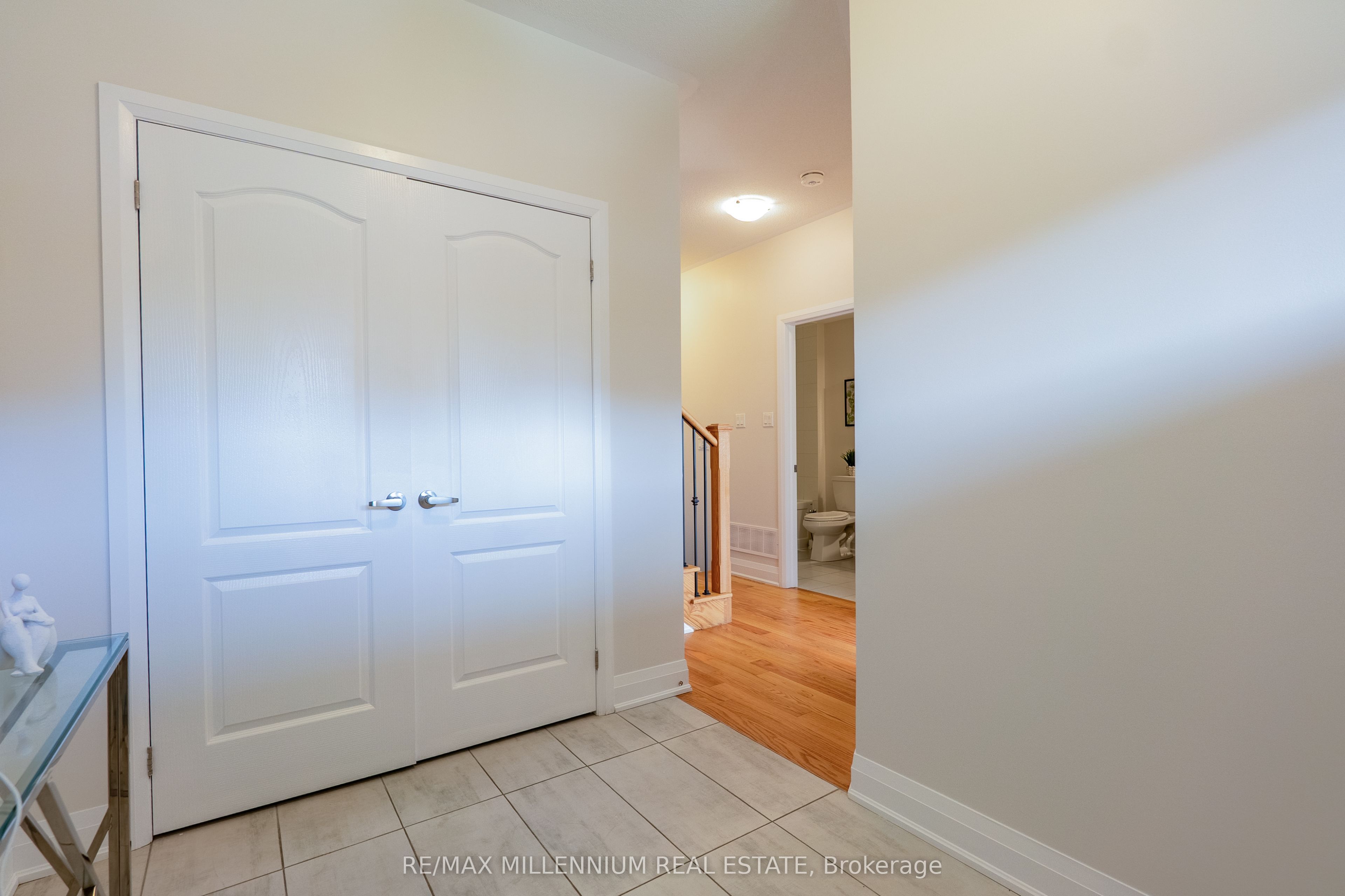 25 Lipscott Drive, Caledon, ON L7C 4J7 photo 5