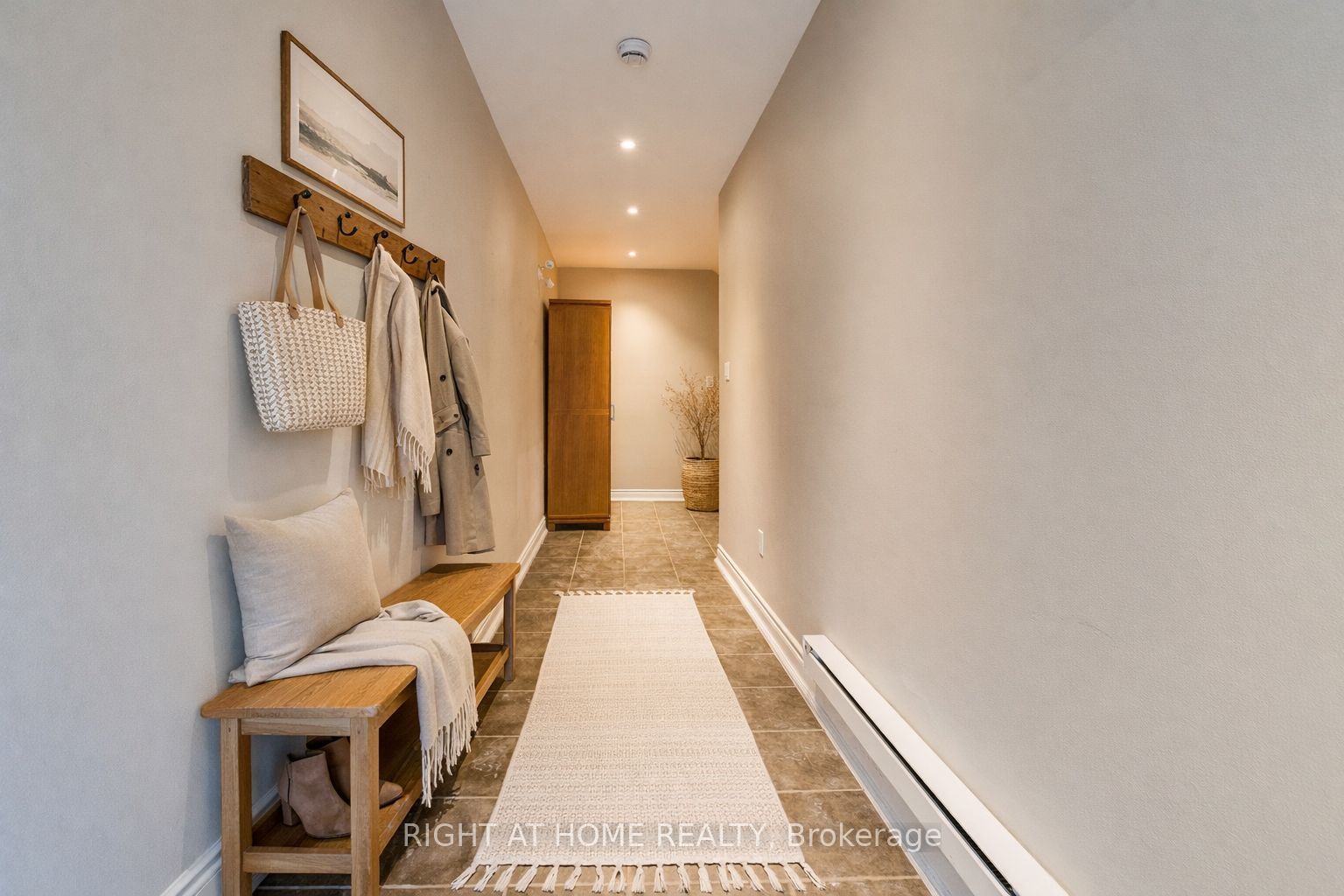 99 Brant Street 6, Oakville, ON L6K 2Z5 photo 3