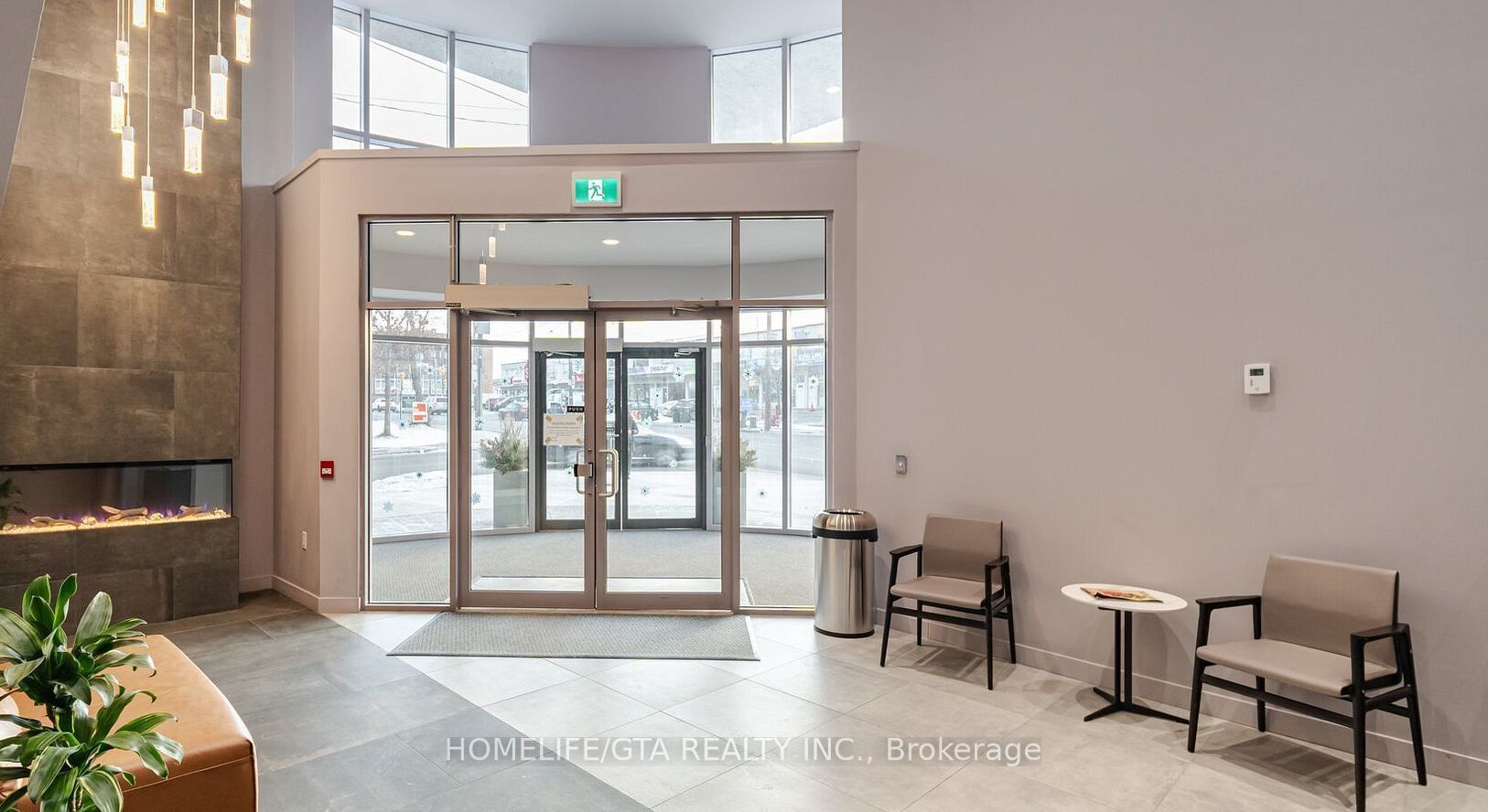 2433 Dufferin Street 208, Toronto, ON M6E 3T3 photo 3