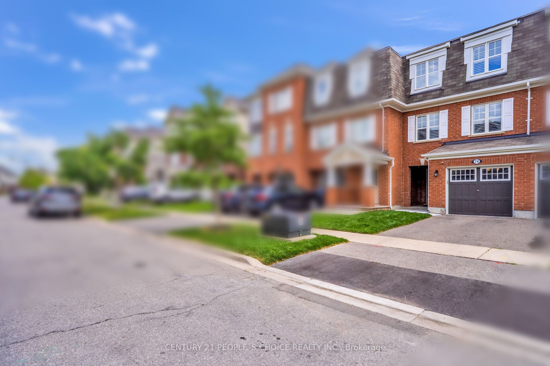 74 Metro Crescent, Brampton, ON L7A 4P1 photo 3