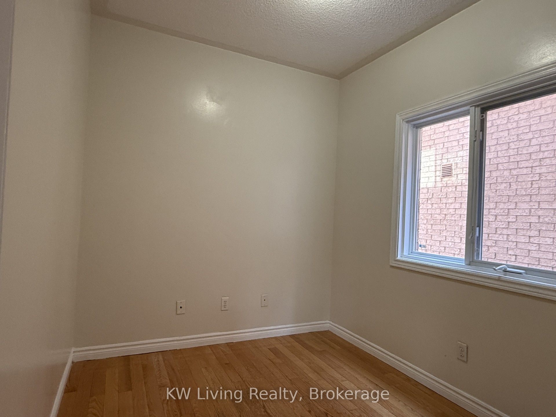 530 Driftcurrent Drive 9, Mississauga, ON L4Z 4G2 photo 3