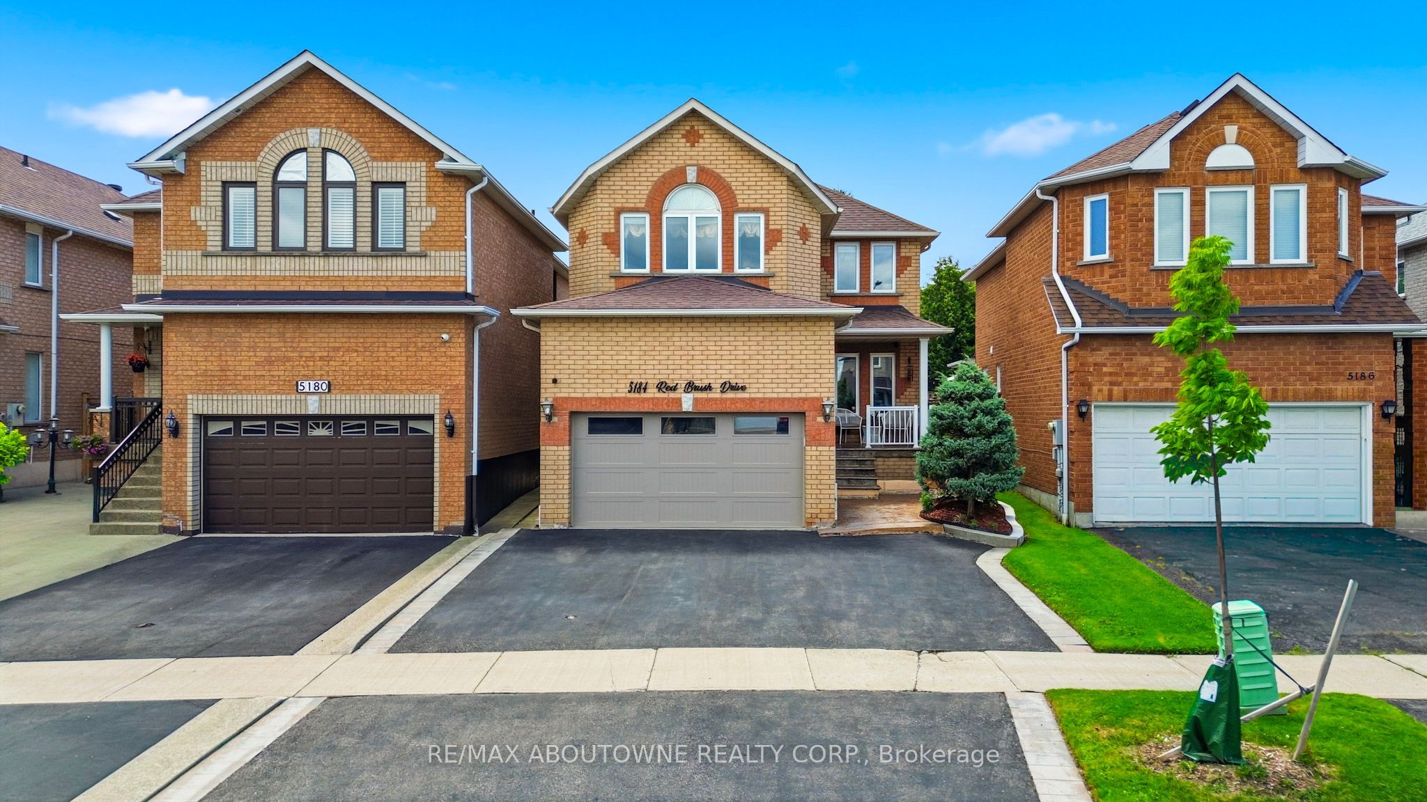 5184 Red Brush Drive, Mississauga, ON L4Z 3Z8