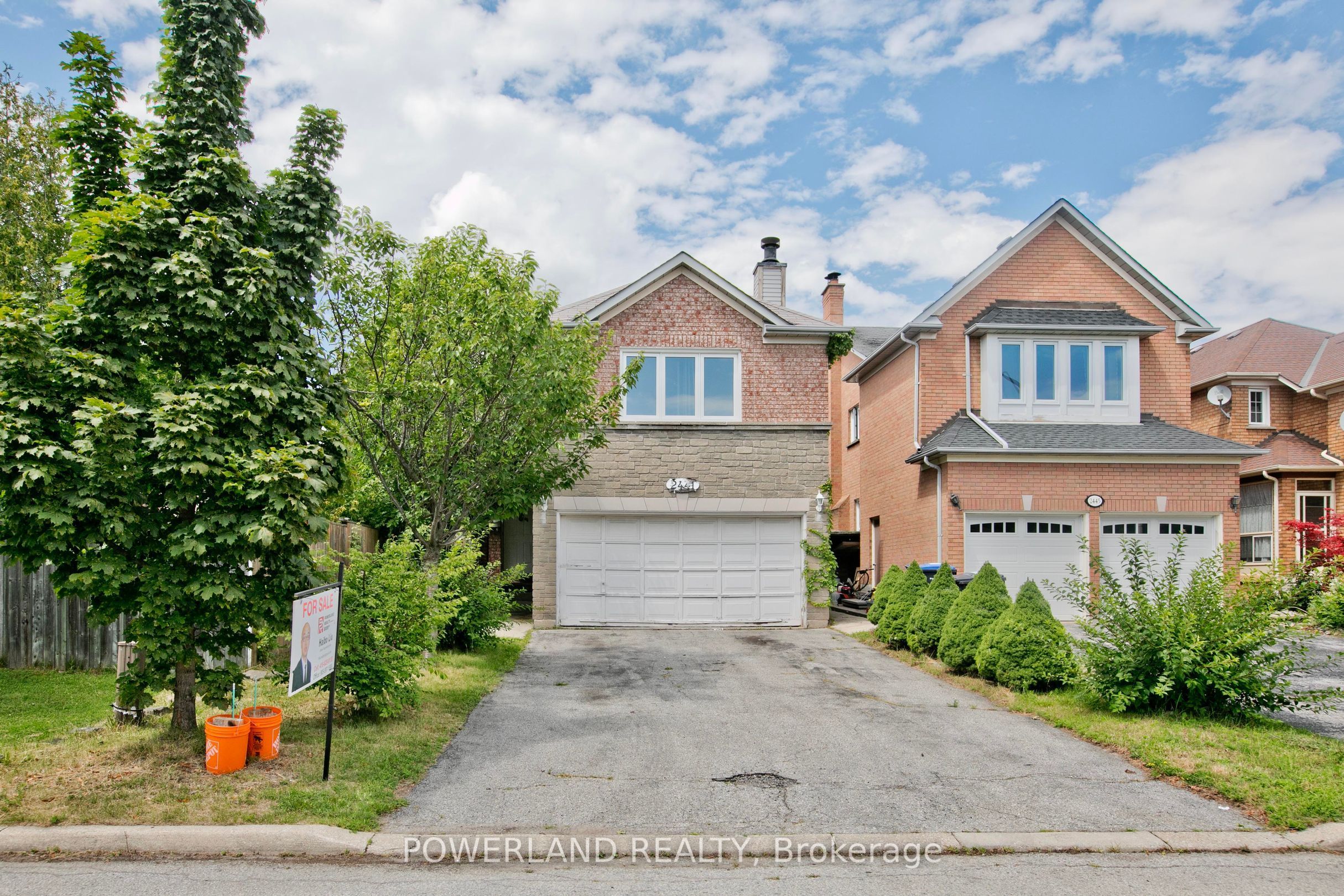 2441 Strathmore Crescent, Mississauga, ON L5M 5K2 photo 2