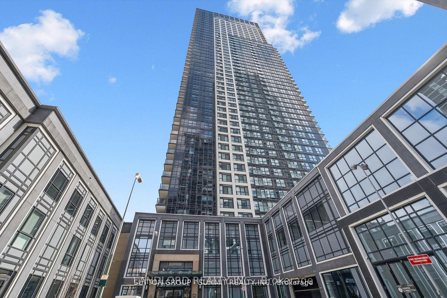 5 Mabelle Avenue Ph33, Toronto, ON M9A 4Y1