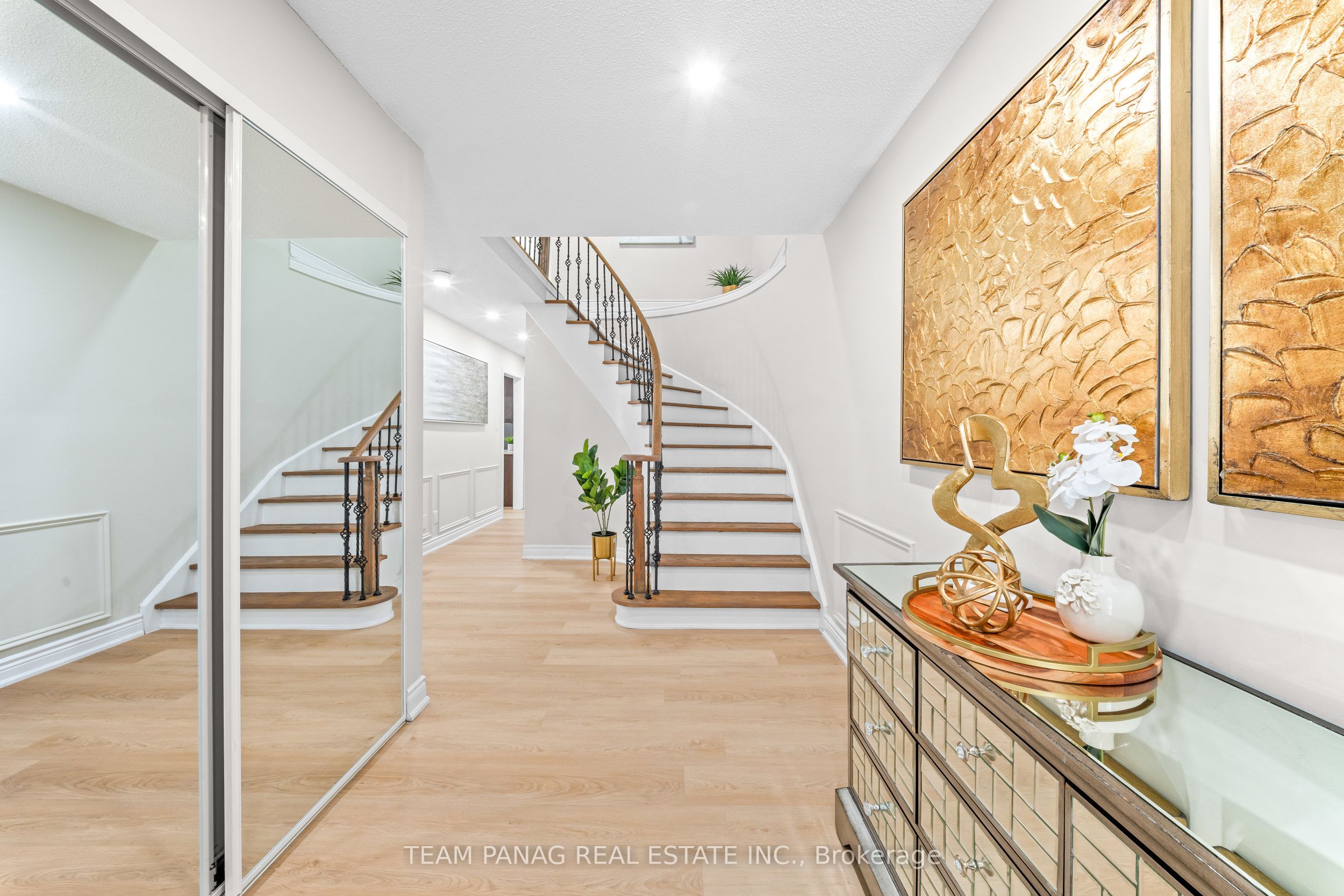 39 Colchester Avenue, Brampton, ON L6Z 3S7 photo 3