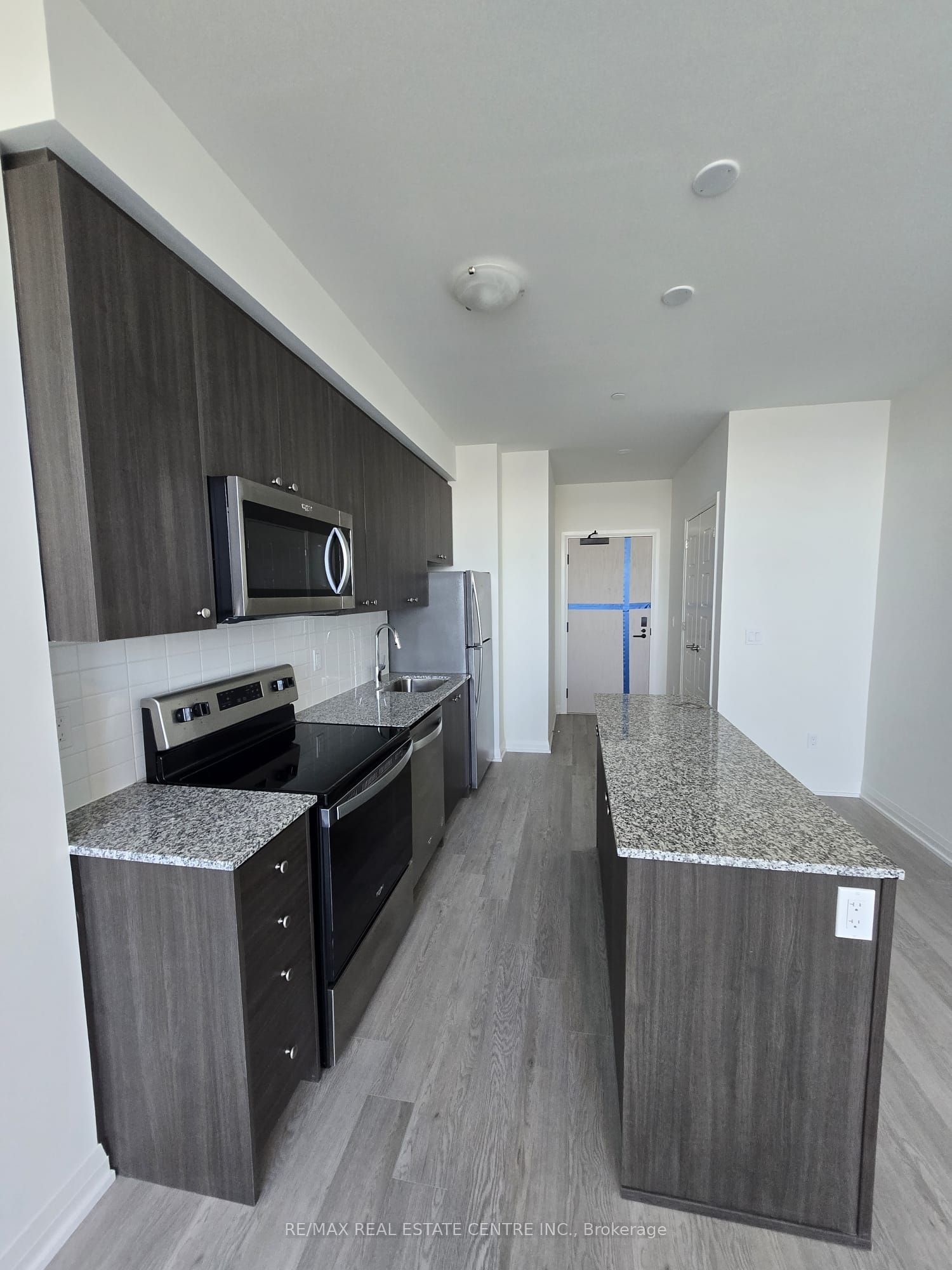 1415 Dundas Street S 701, Oakville, ON L6H 7V8 photo 5