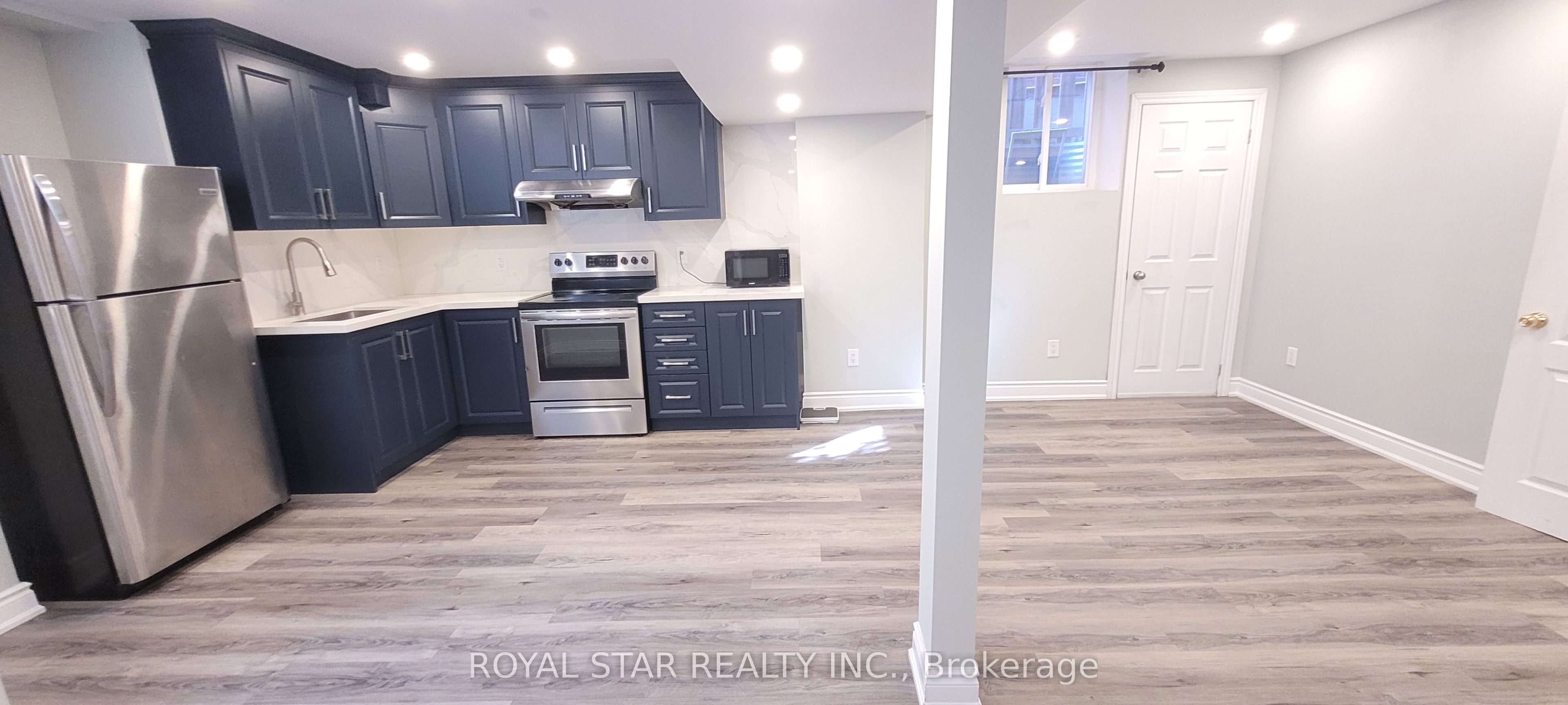 15 Masters Green Crescent Bsmt, Brampton, ON L7A 3K3 photo 2