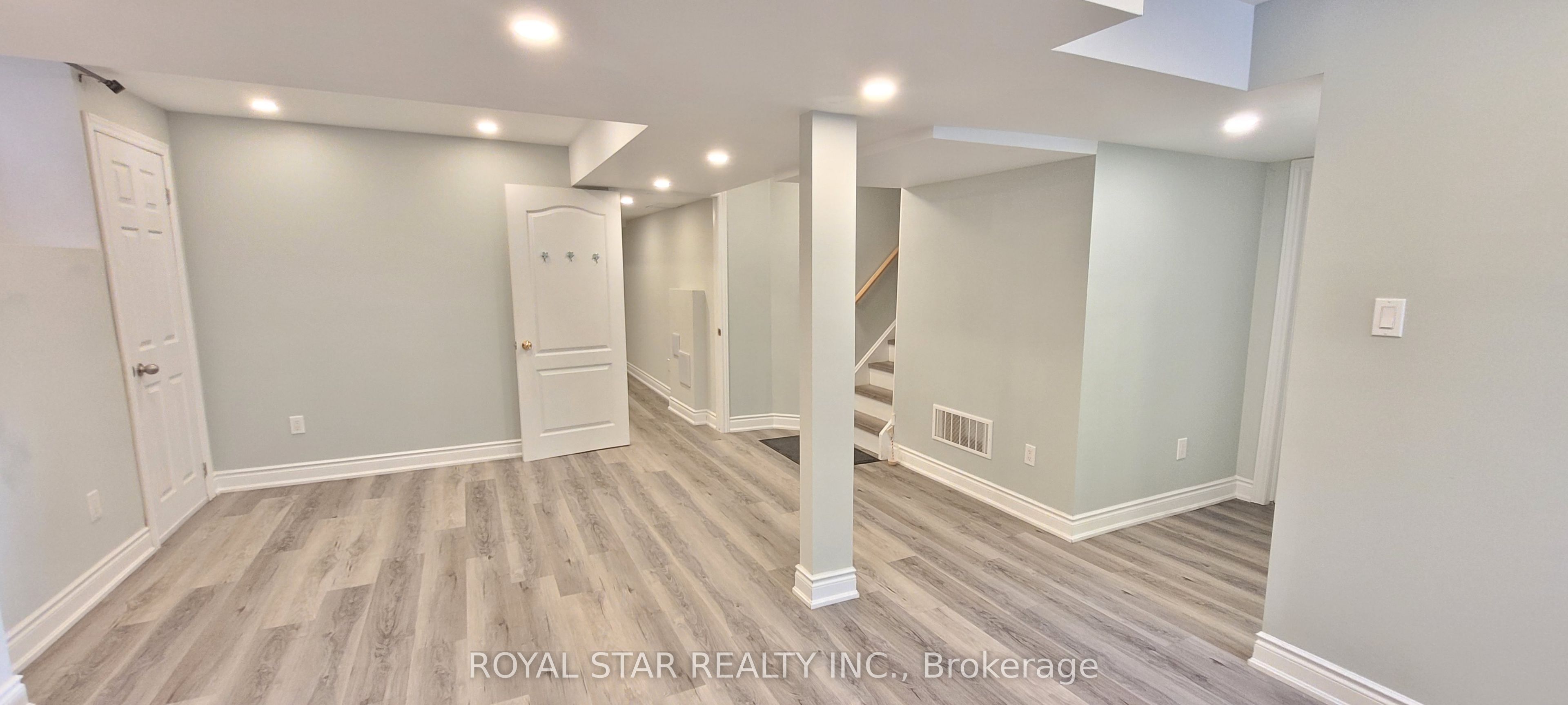 15 Masters Green Crescent Bsmt, Brampton, ON L7A 3K3 photo 3