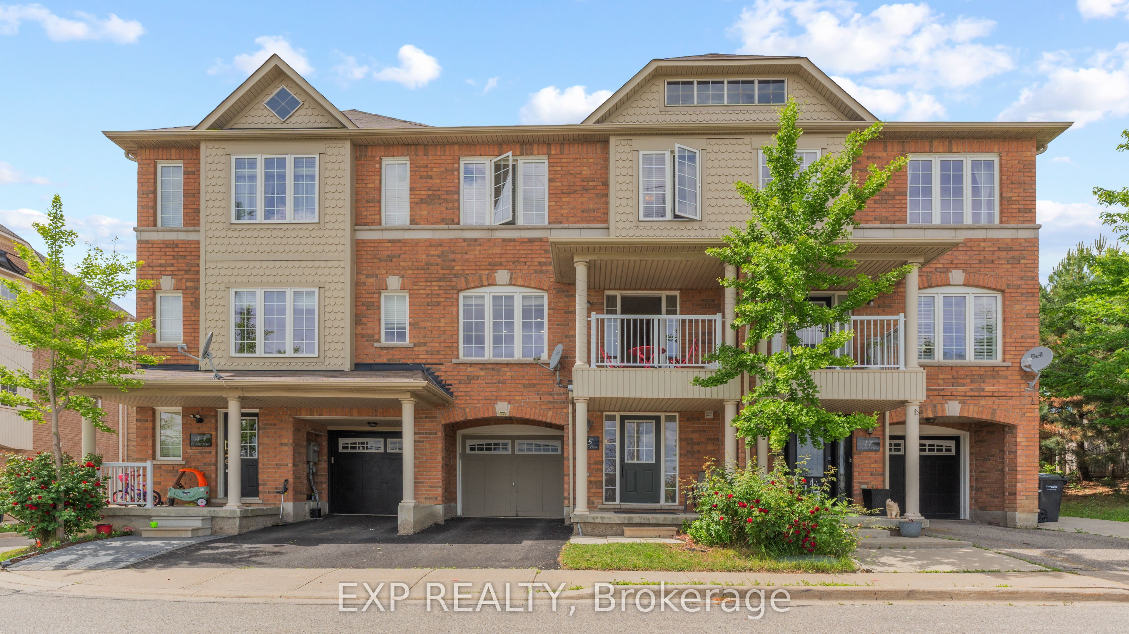 45 October Place, Brampton, ON L6Y 0R6 photo 2