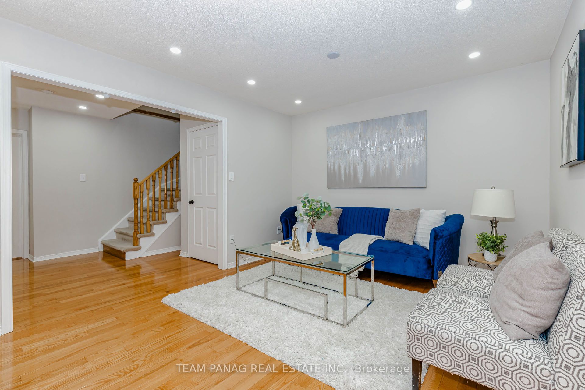 25 Ural Circle, Brampton, ON L6R 1H3 photo 4