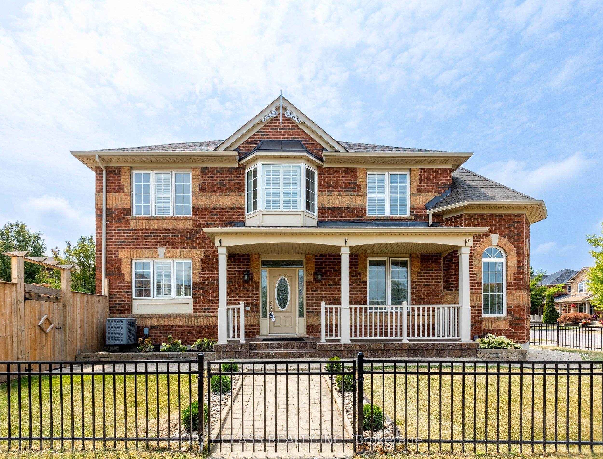 802 Yates Drive, Milton, ON L9T 0E7