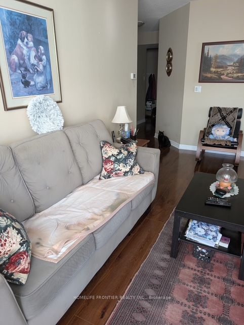1359 Rathburn Road 1009, Mississauga, ON L4W 5P7 photo 4