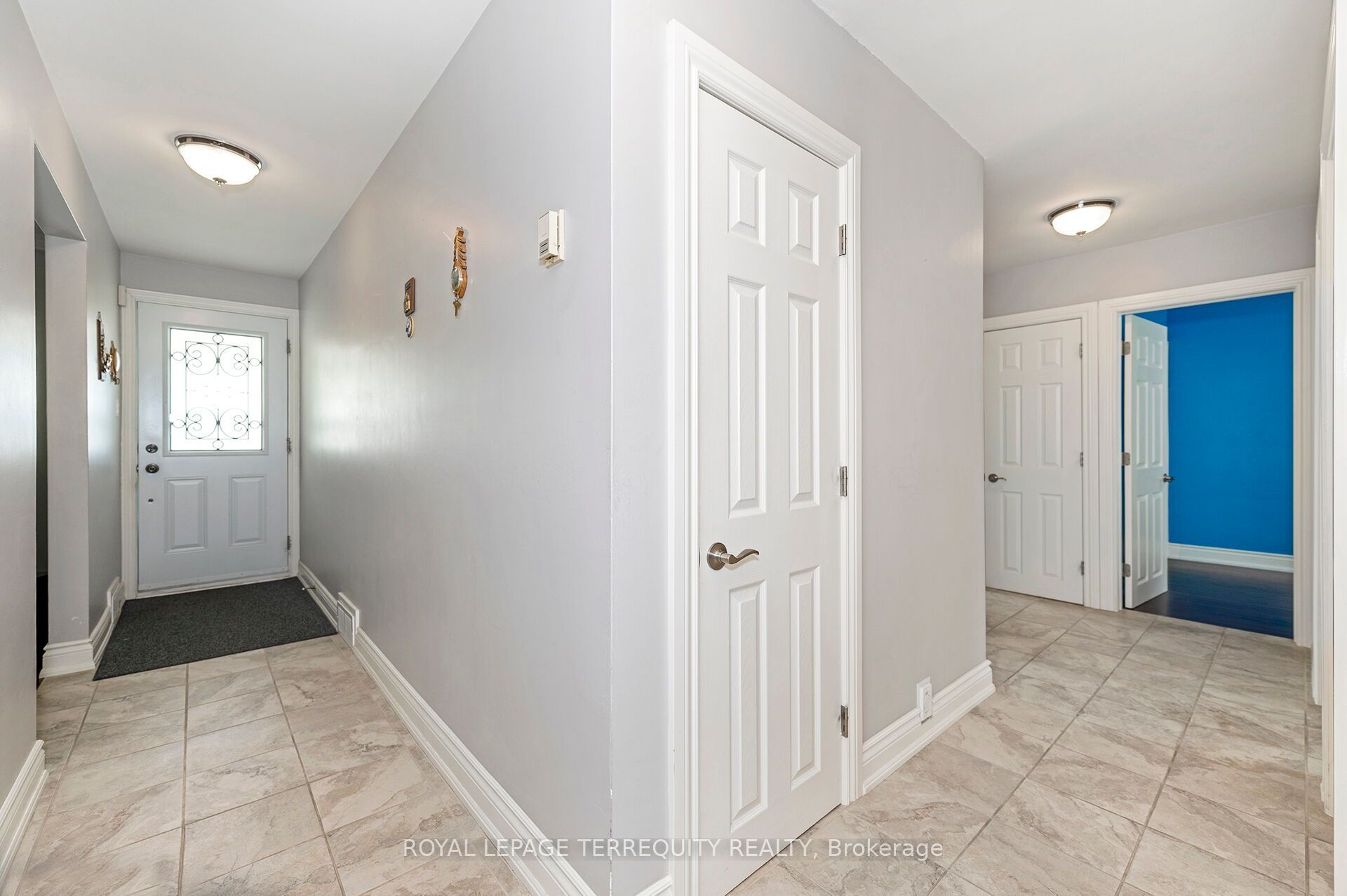 19 Battersea Crescent, Toronto, ON M6L 1G7 photo 3