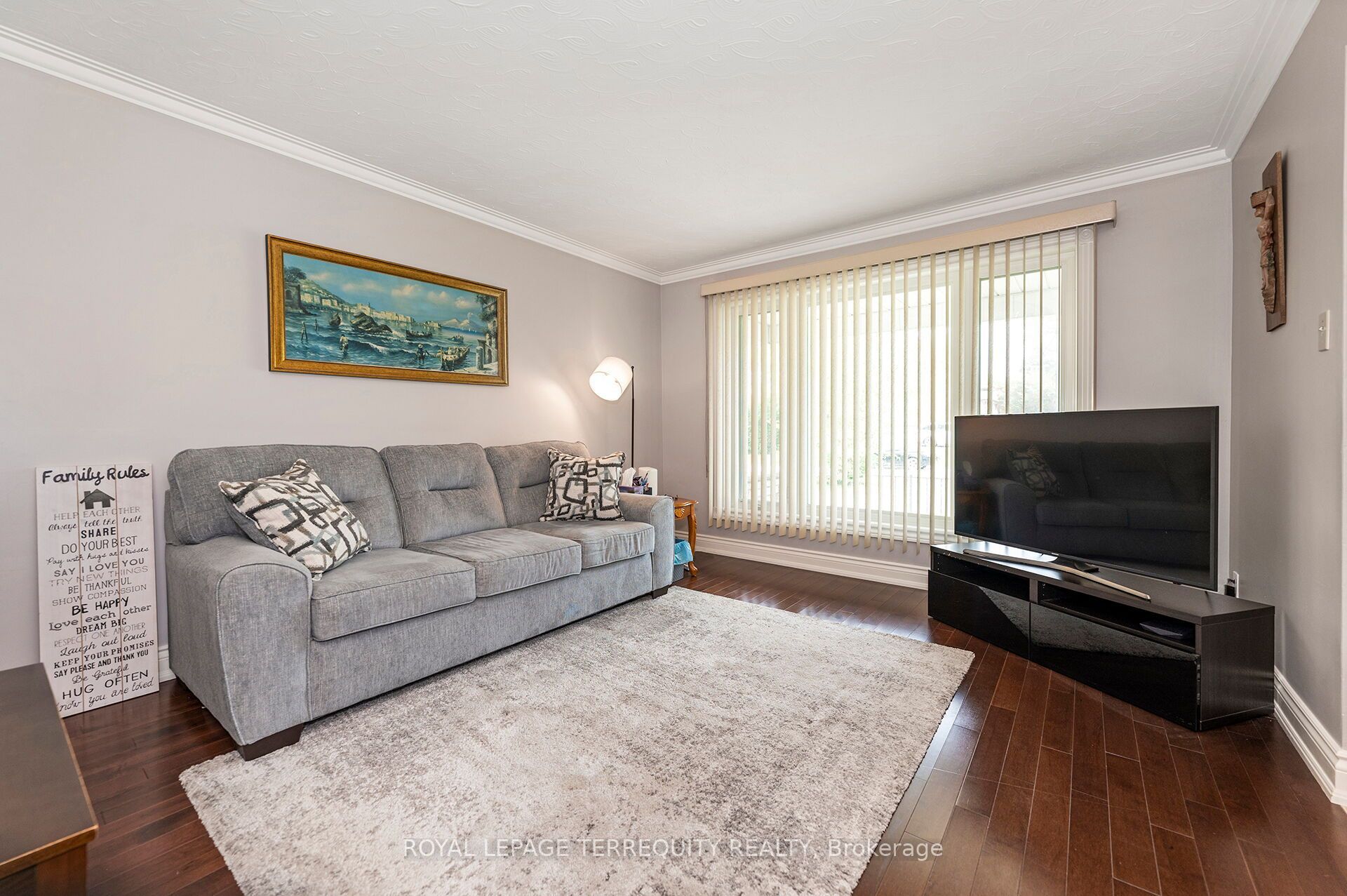 19 Battersea Crescent, Toronto, ON M6L 1G7 photo 4