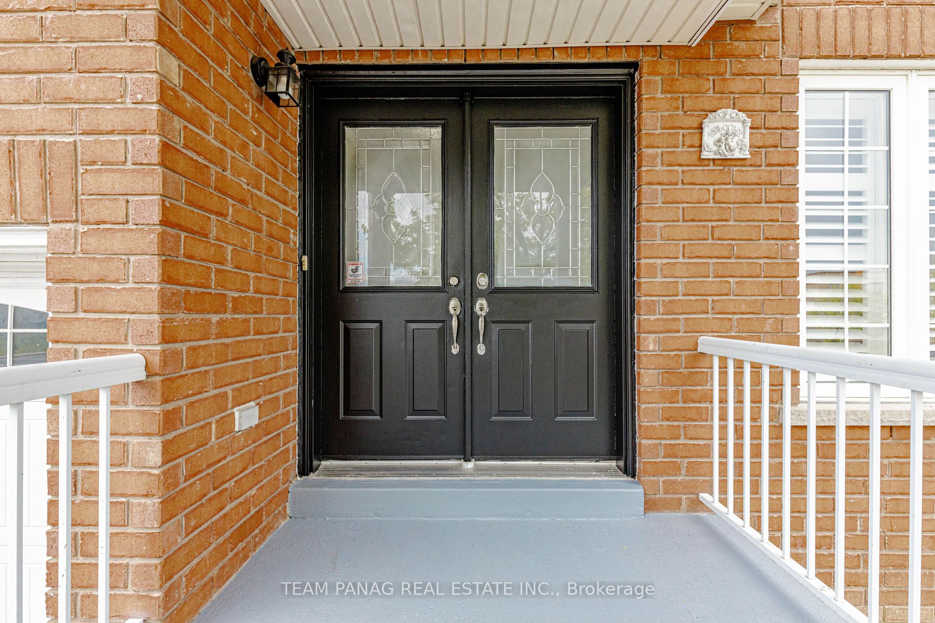 233 Queen Mary Drive, Brampton, ON L7A 3L3 photo 4