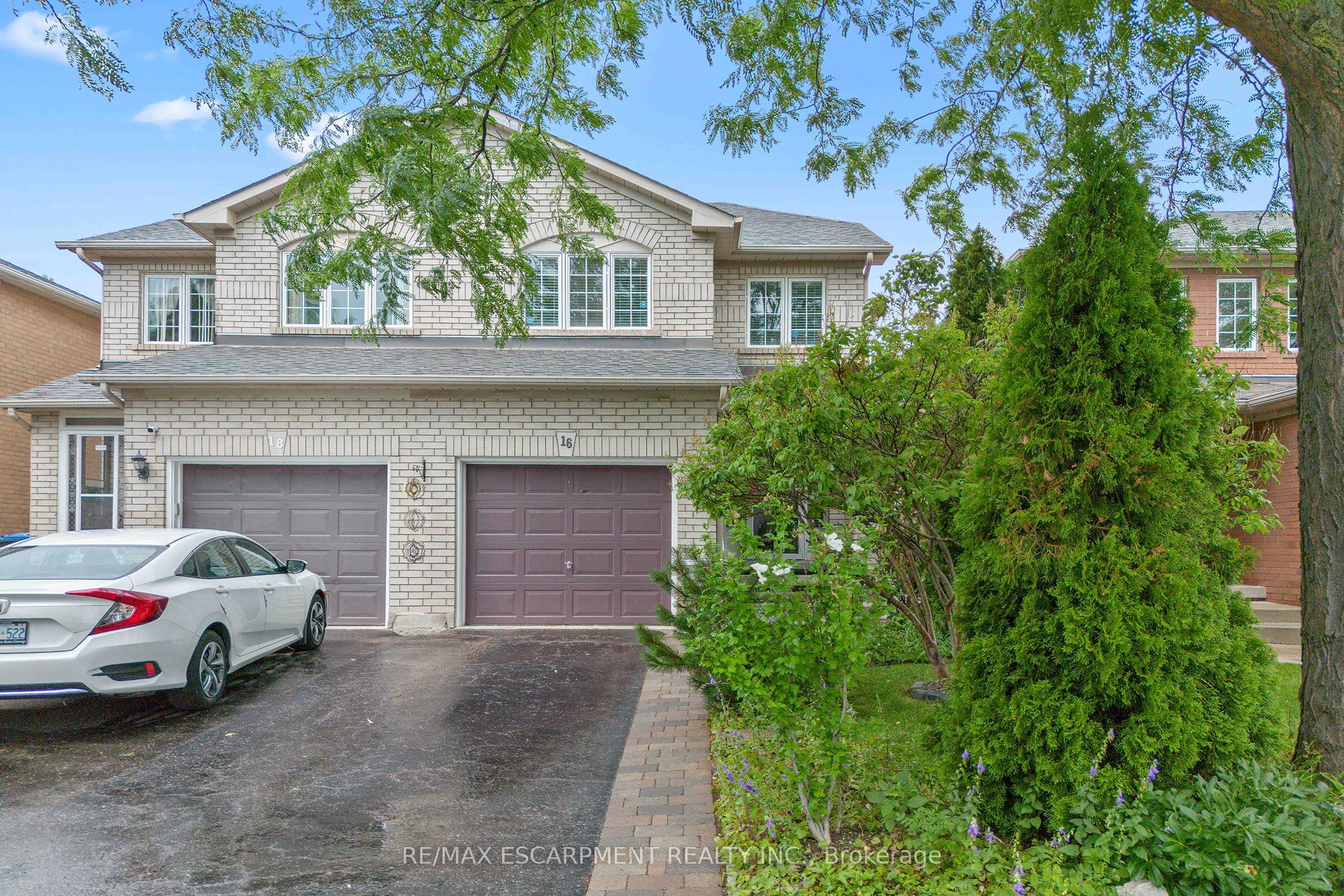 16 Whiteface Crescent, Brampton, ON L6X 4W6