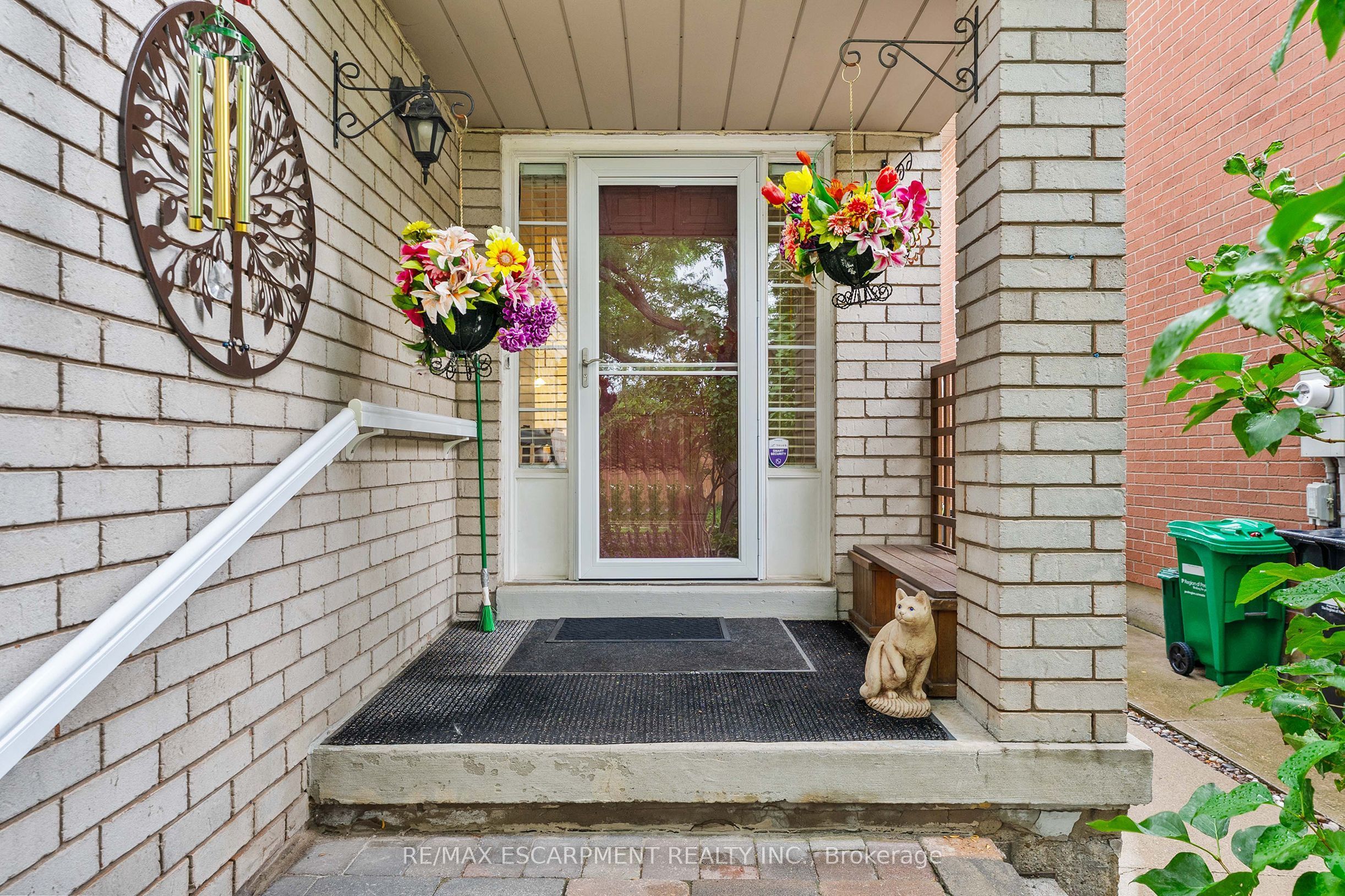 16 Whiteface Crescent, Brampton, ON L6X 4W6 photo 3