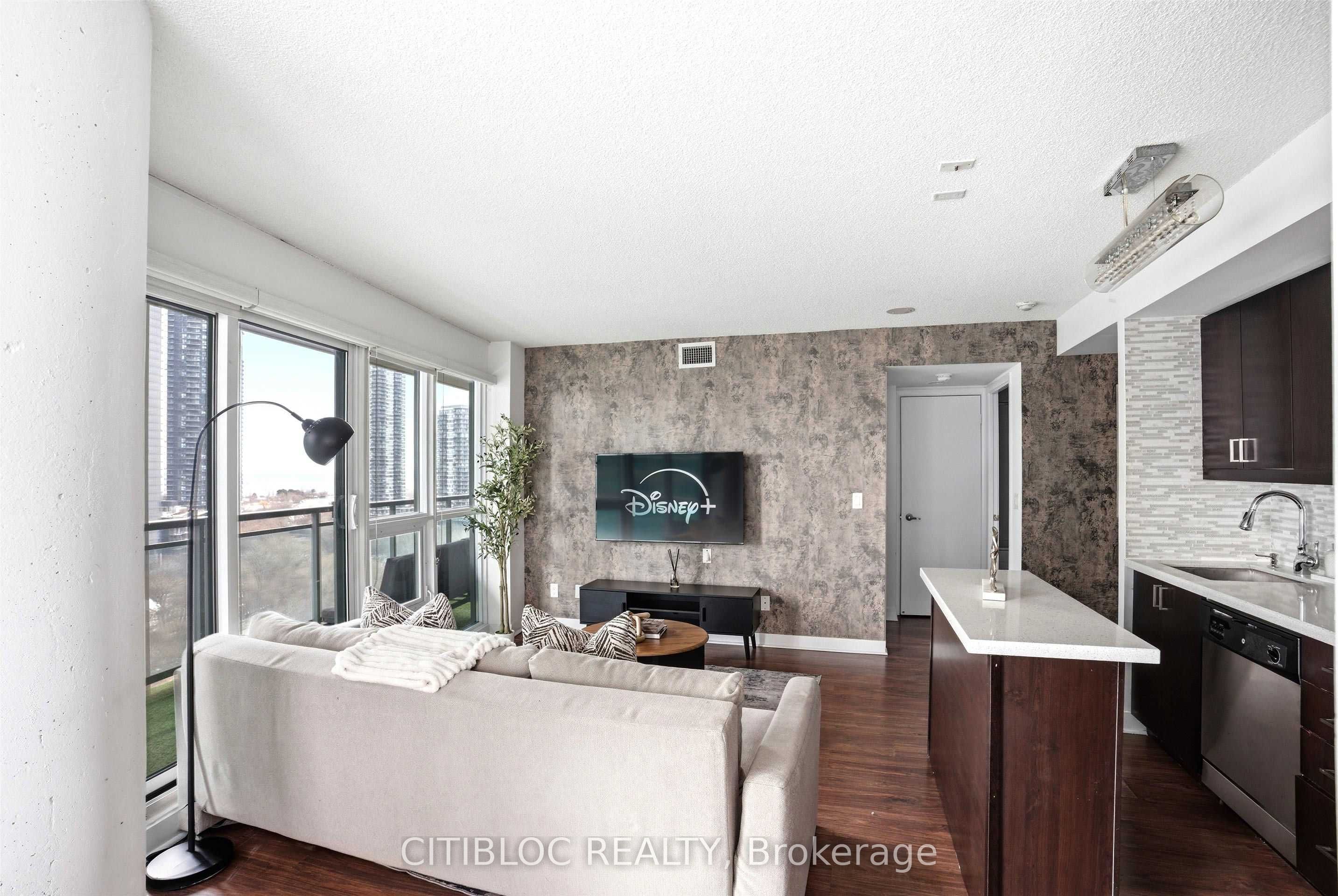 155 Legion Road N 1313, Toronto, ON M8Y 0A7