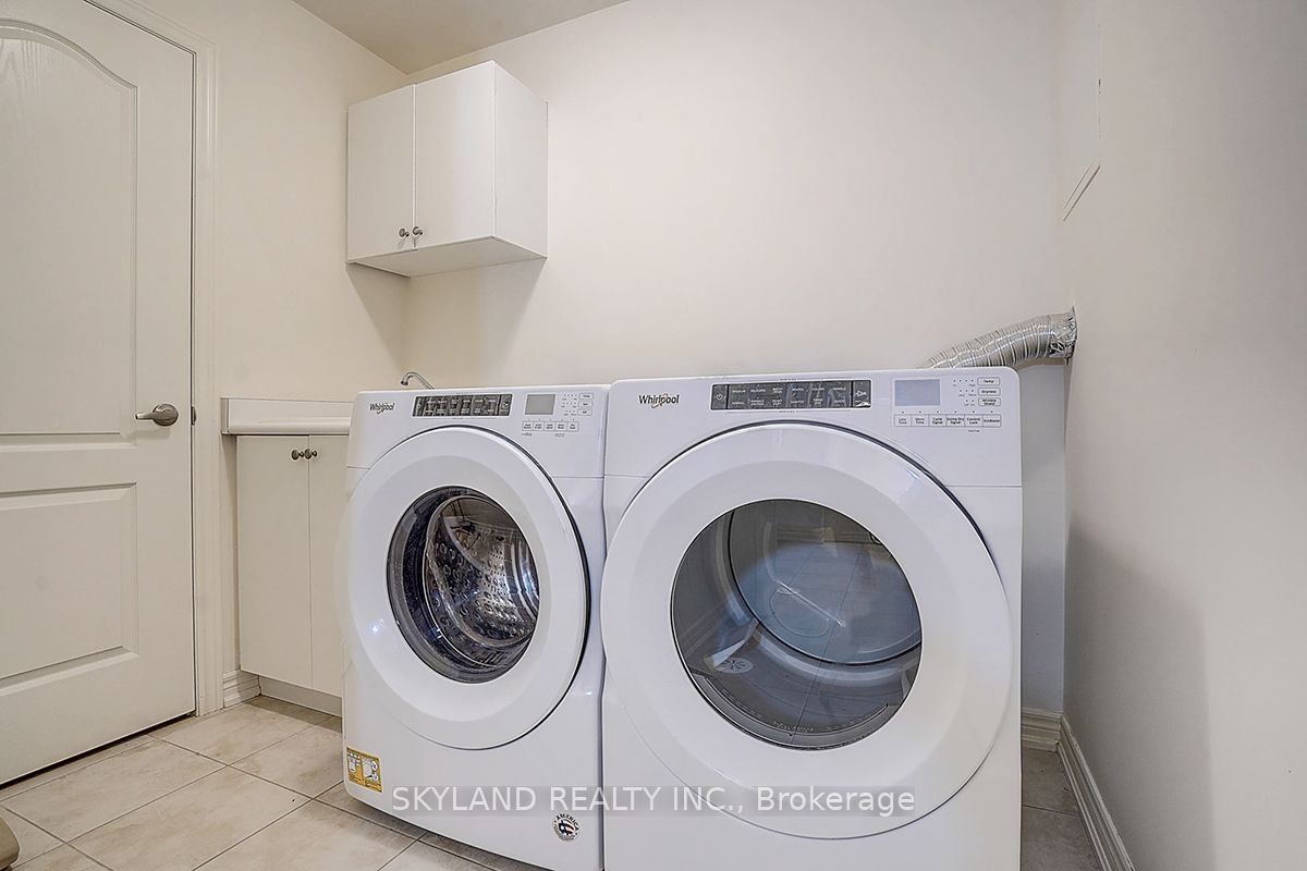 459 Dundas Street E, Oakville, ON L6H 3P4 photo 5