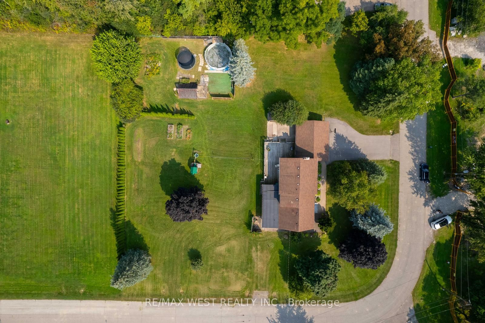45 Marysfield Drive, Brampton, ON L6P 0J2 photo 3
