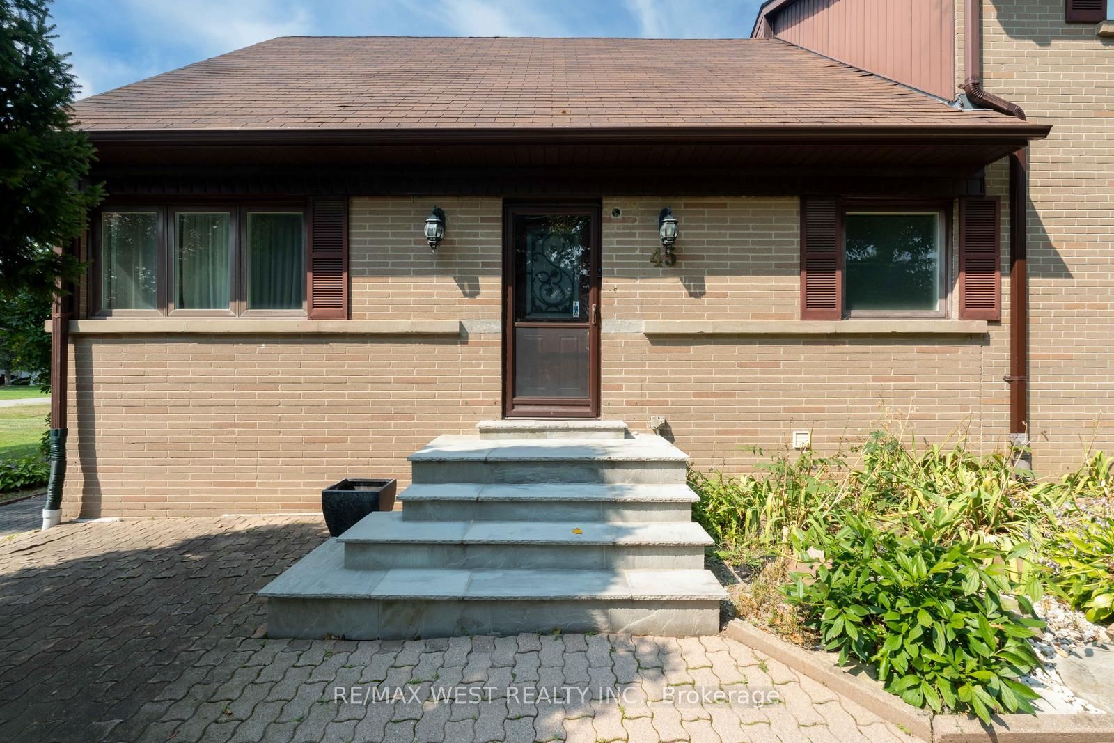 45 Marysfield Drive, Brampton, ON L6P 0J2 photo 5