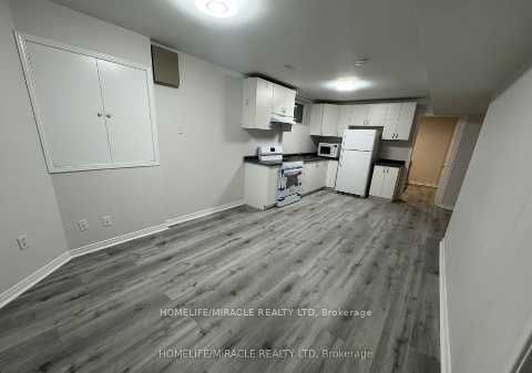 6 Sweet Briar Lane Bsmt, Brampton, ON L6Z 4V3 photo 5